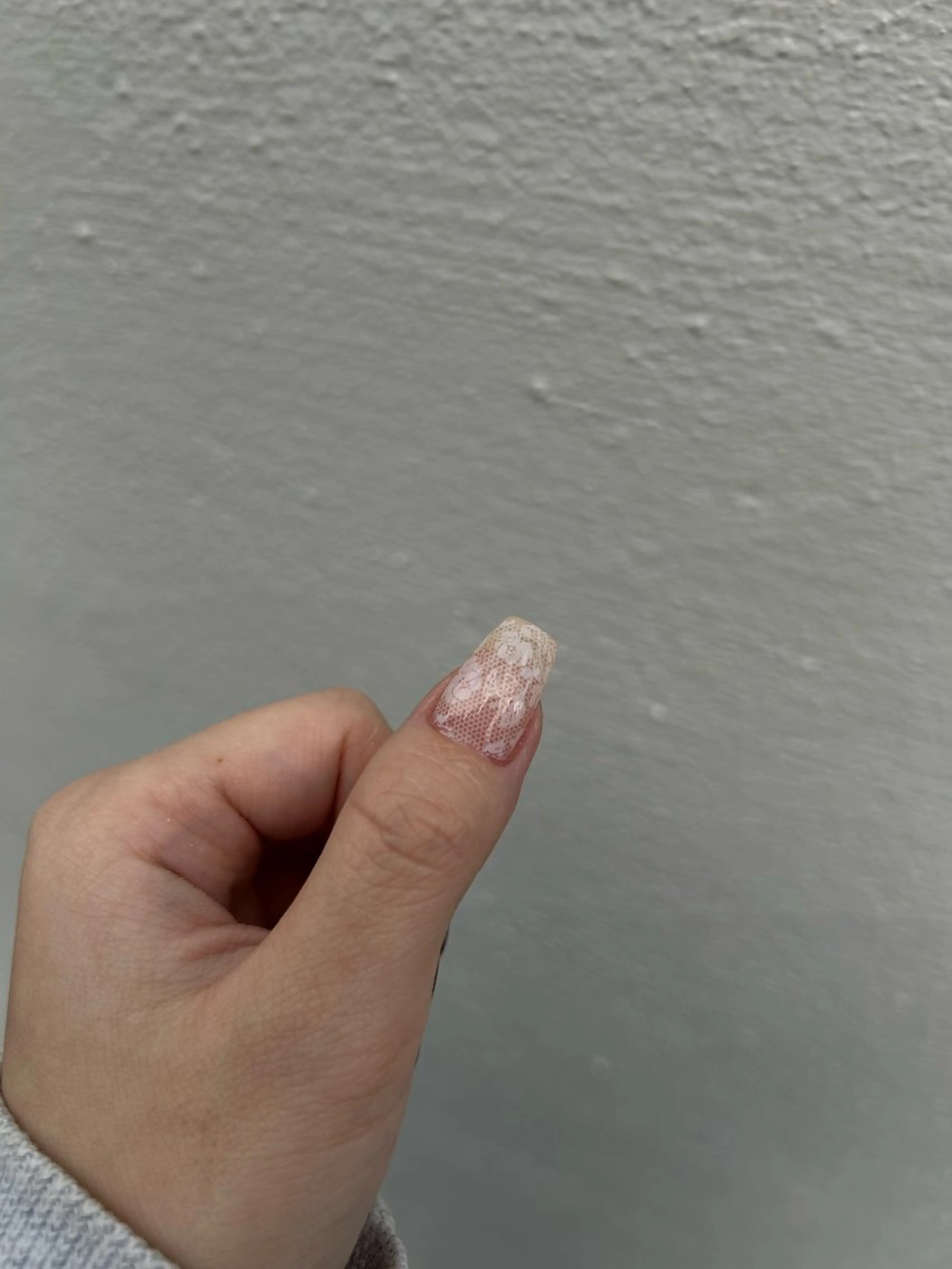 ネイル 韓国ネイル レース ニュアンスネイル シンプルネイル Yuni.所属・sakae yurinaのネイルデザイン