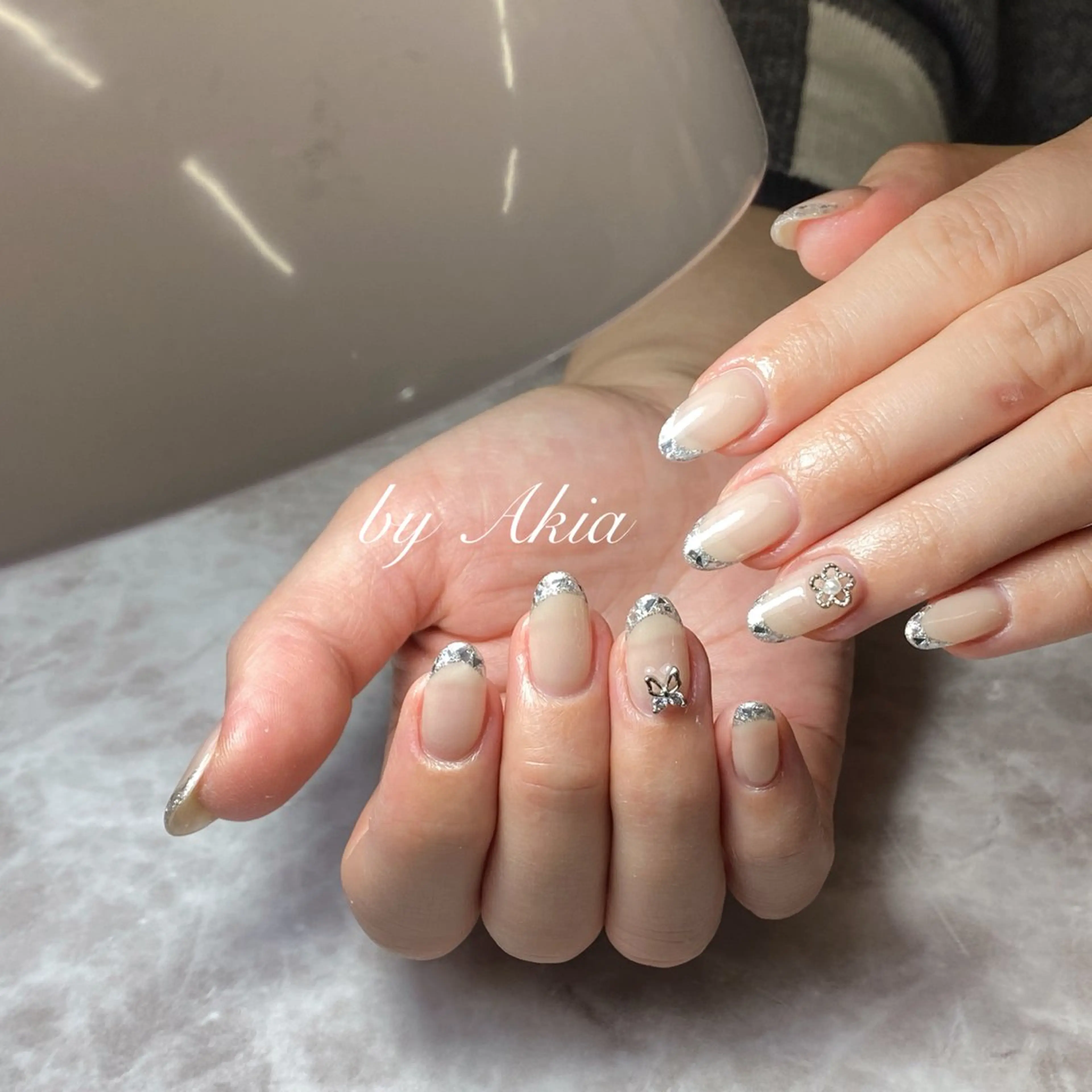 ネイル ハンドネイル フットネイル ハンドケア 閨匠ビューティサロン 新橋店のネイルデザイン