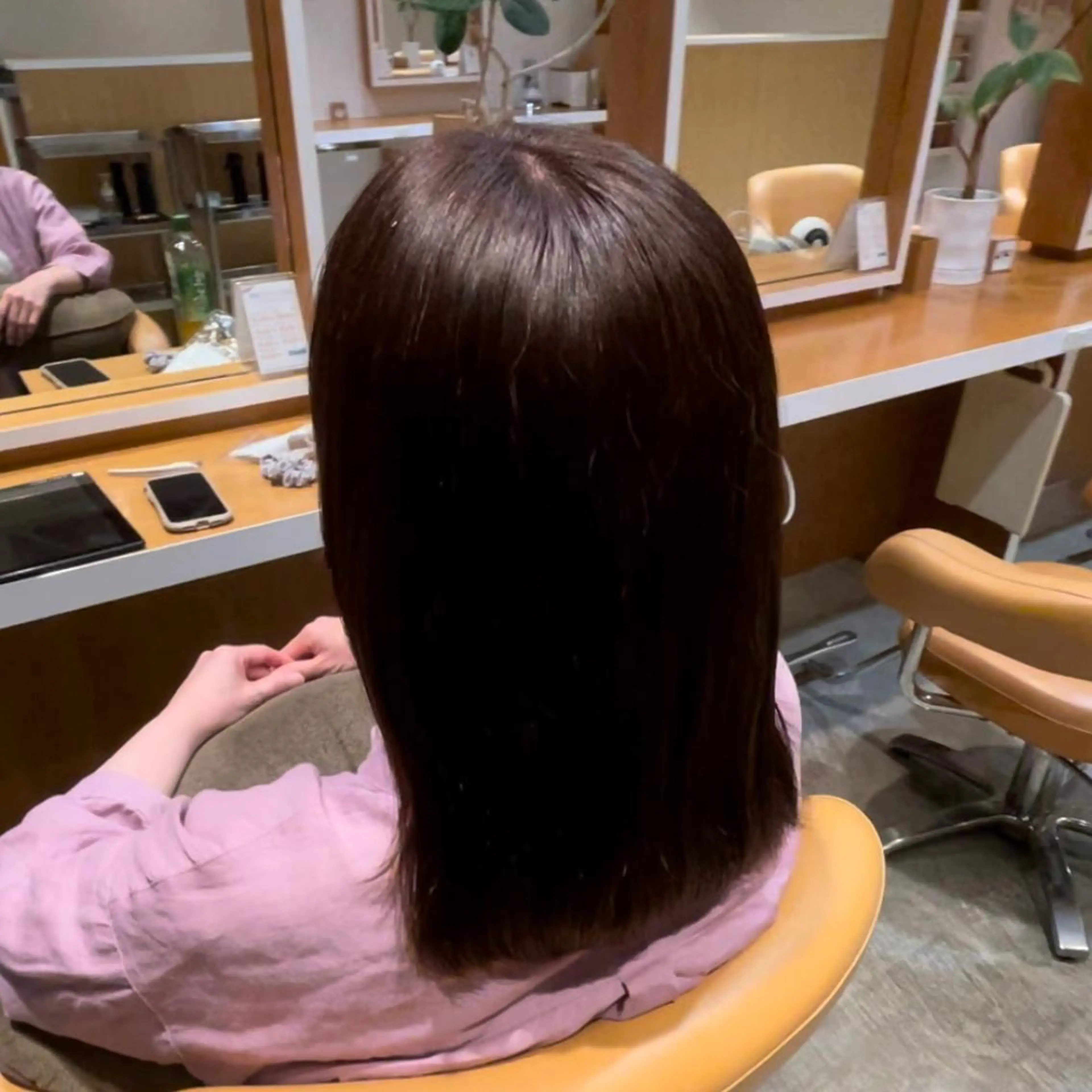 セミロング 山口 芽依のヘアスタイル