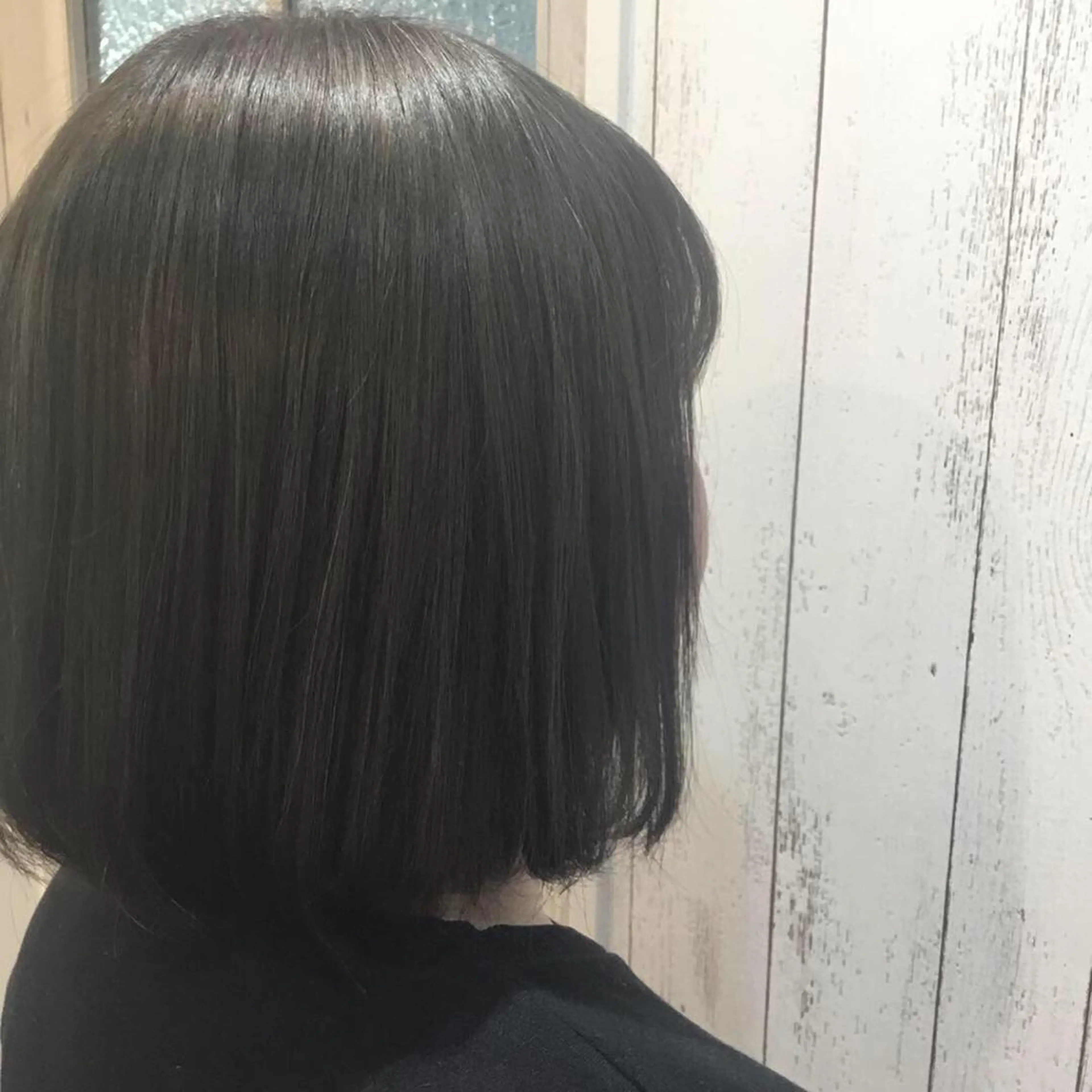 ショート カラー embrace エンブレイスのヘアスタイル