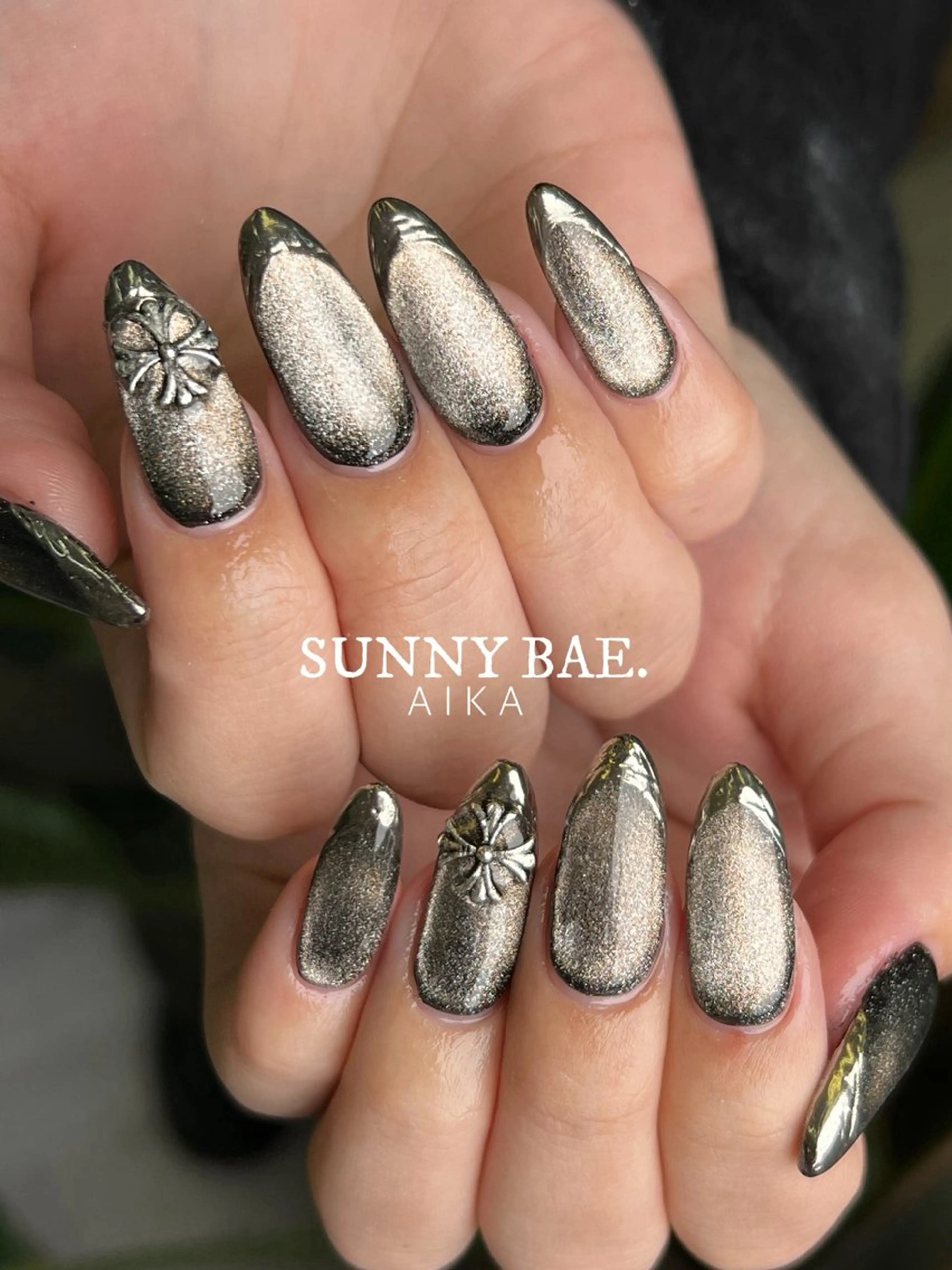 ネイル ジェルネイル キラキラネイル ロングネイル 持ち込み ワンカラーネイル Made By AIKAのネイルデザイン