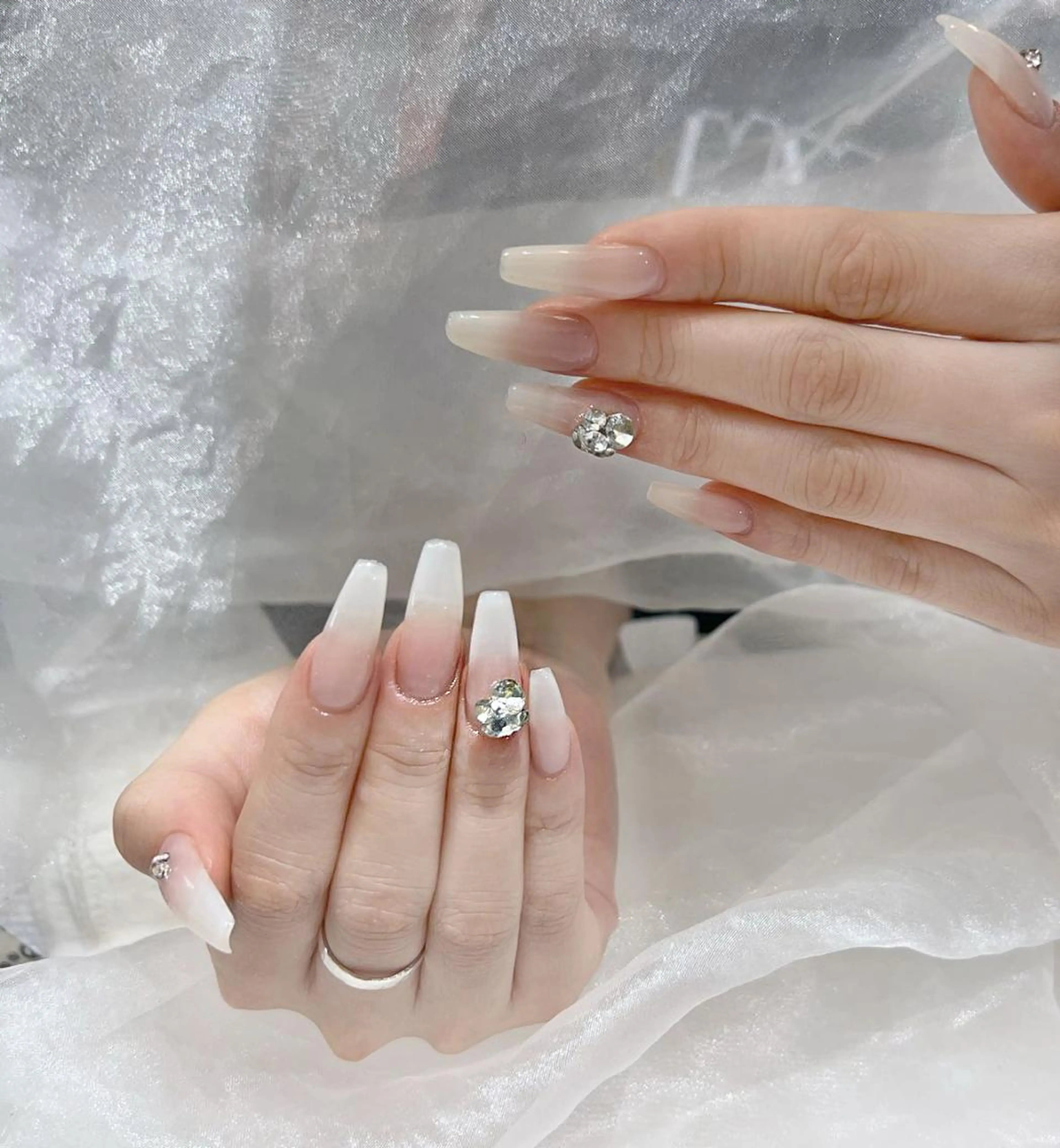 ネイル VIVIAN リサのネイルデザイン