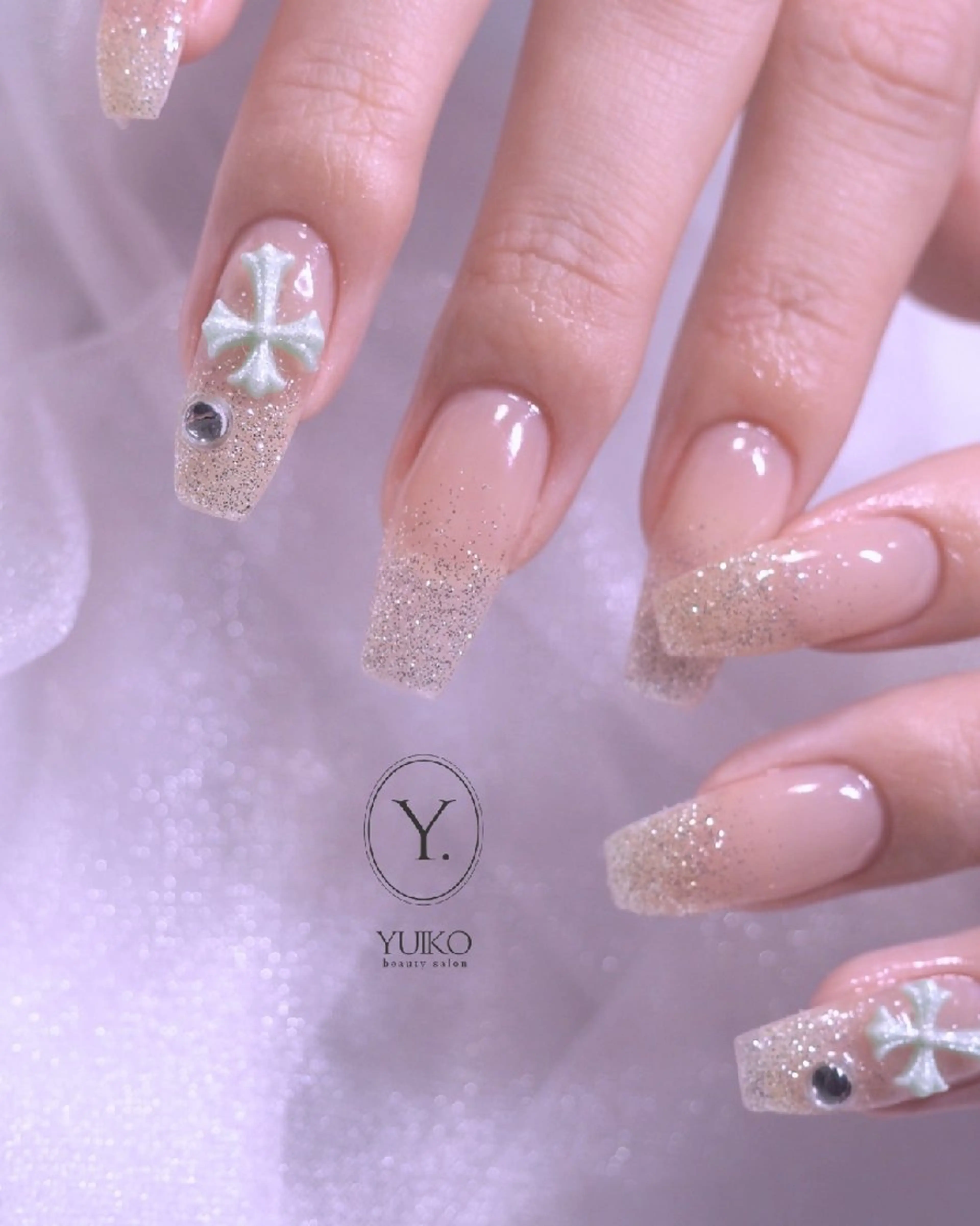 ネイル グラデーション ラメ(グリッター) ラメグラデーション ハンドネイル YUIKO _nail のネイルデザイン
