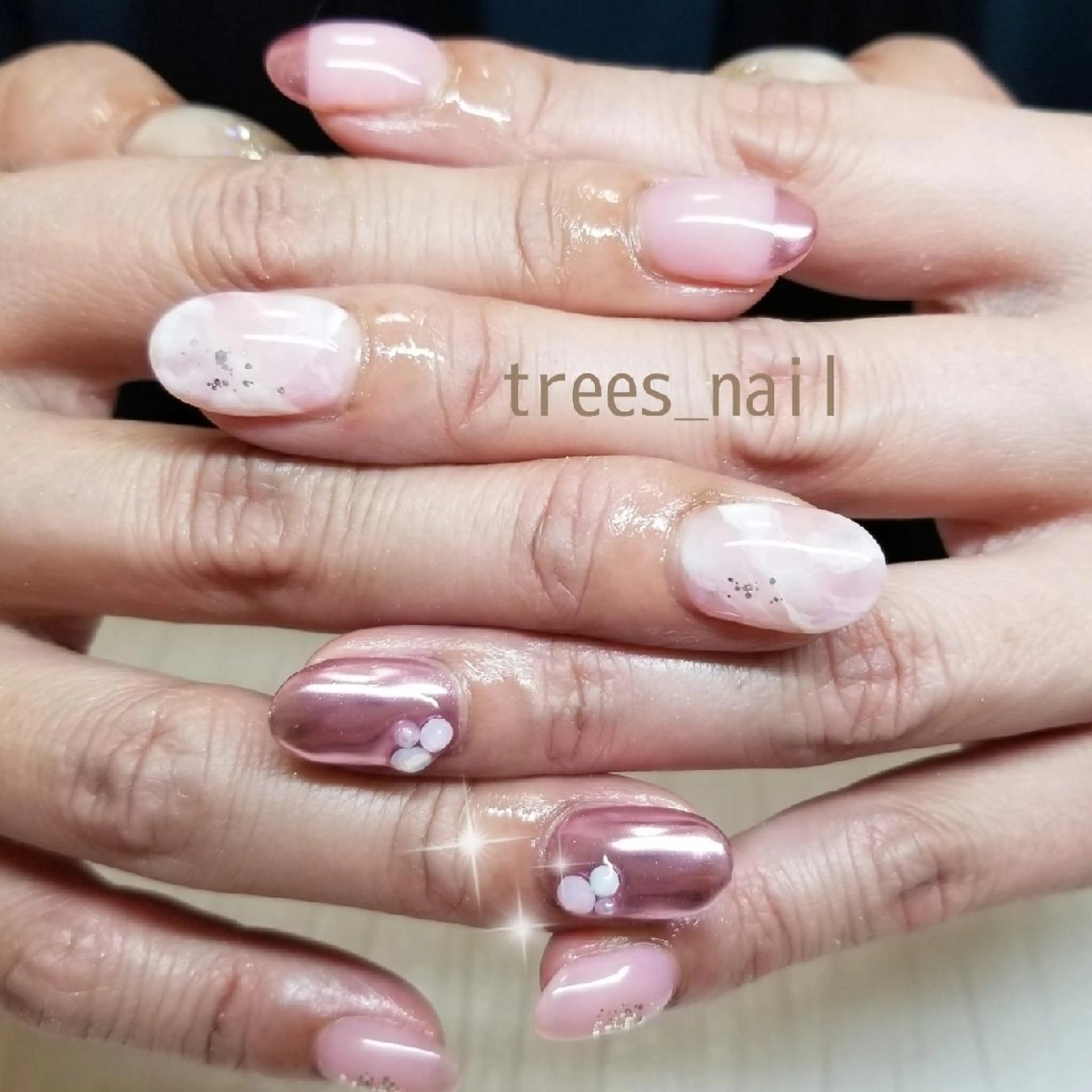 ネイル アートネイル フレンチネイル ガーリー 大理石ネイル(マーブル) ミラーネイル ハンドネイル フットネイル trees_ nailのネイルデザイン