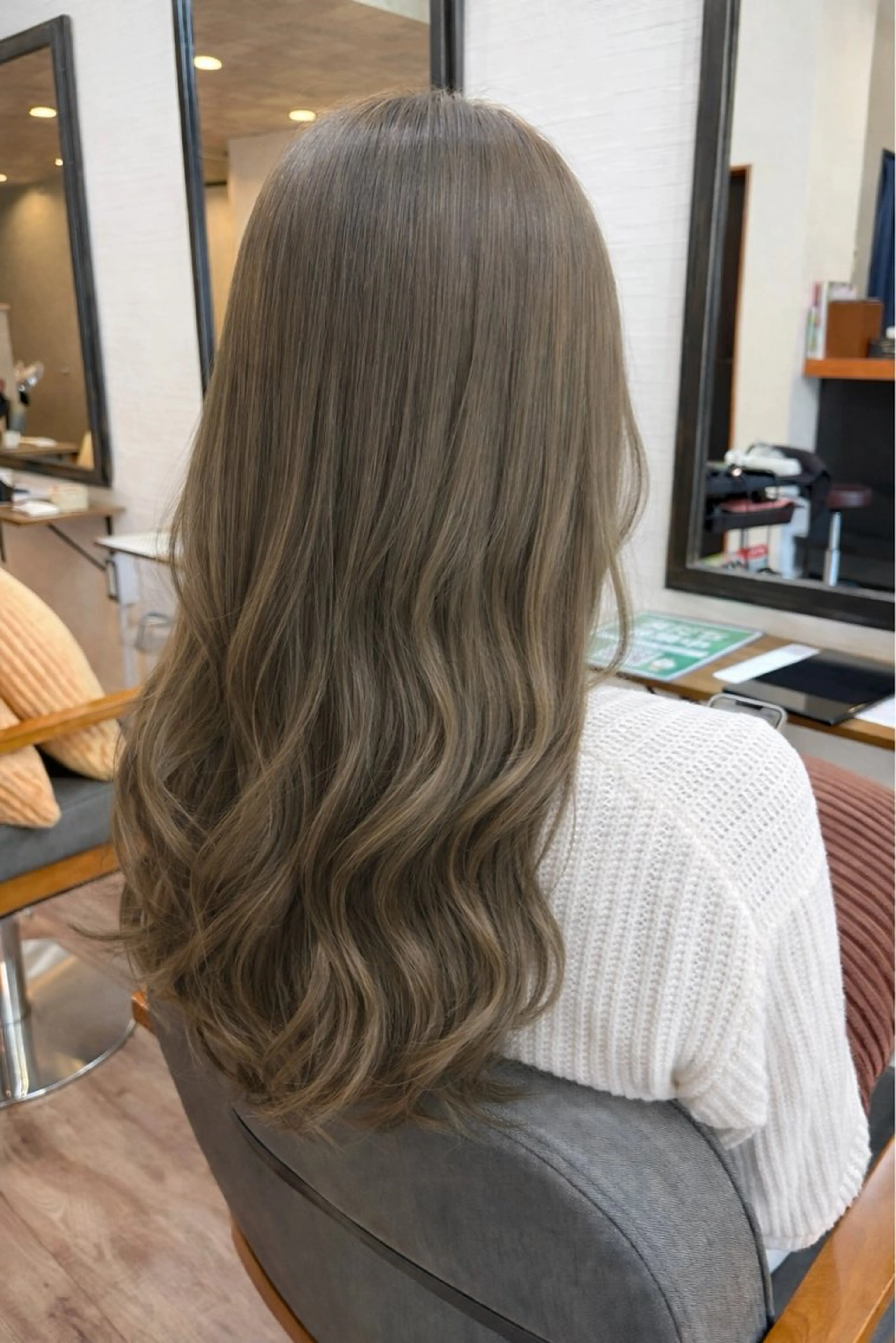 ロング カラー ヘアカラー トリートメント 野呂 隼人のヘアスタイル