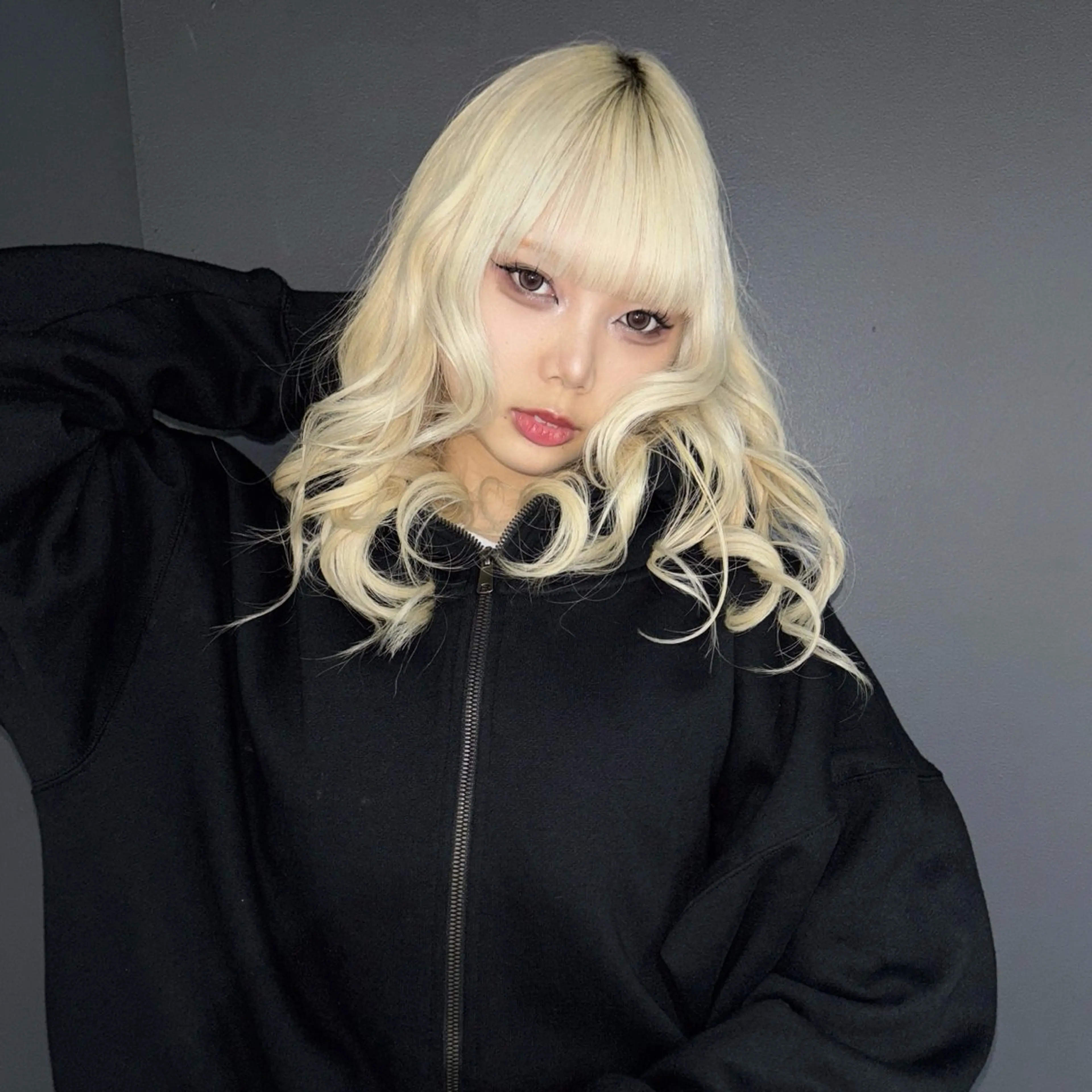 セミロング カラー ヘアアレンジ ヘアカラー ★デザインカラー ハイトーン ももか★のヘアスタイル