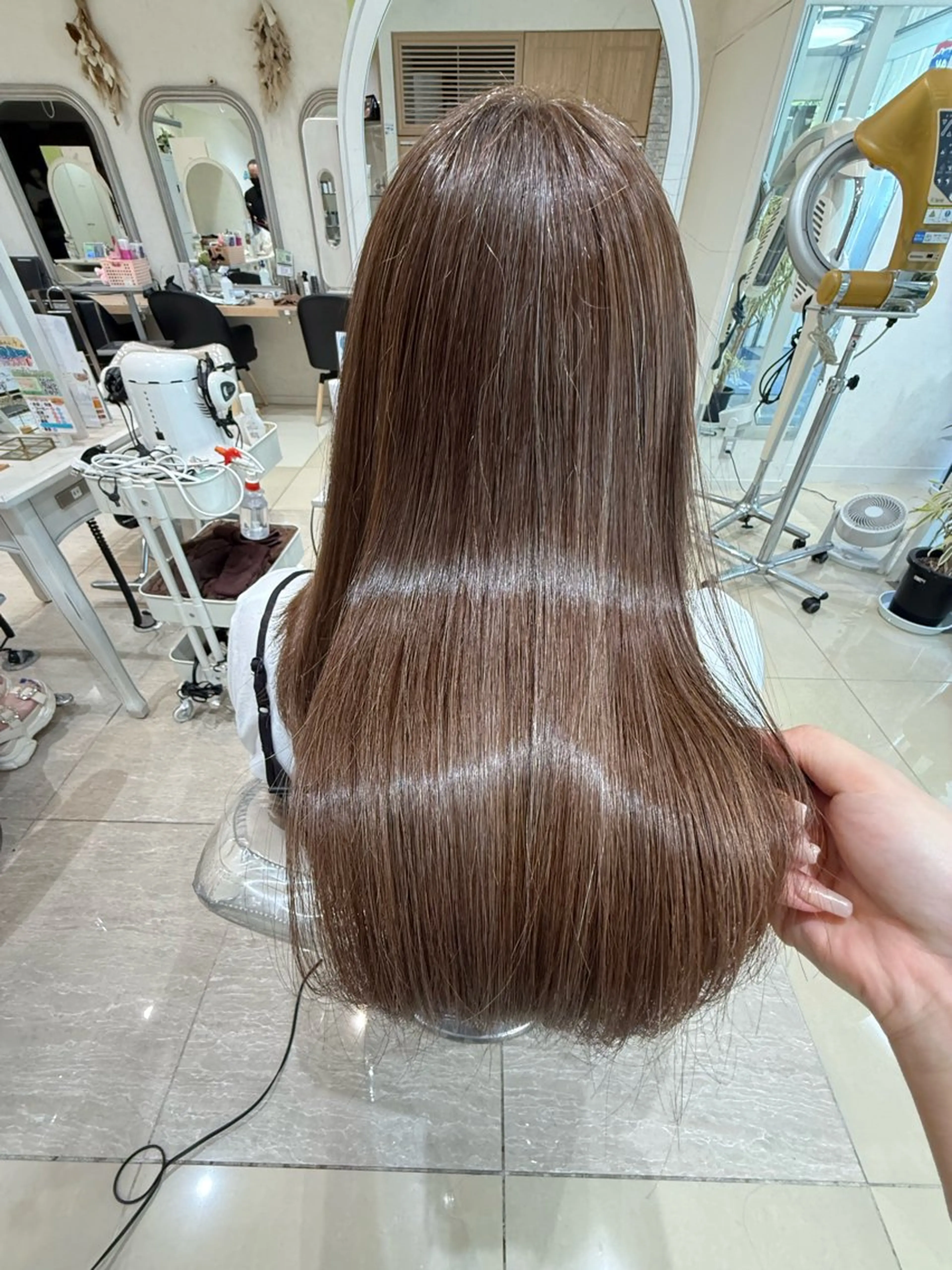 ロング カラー シアーベージュニスト 🥣大石亜里紗のヘアスタイル