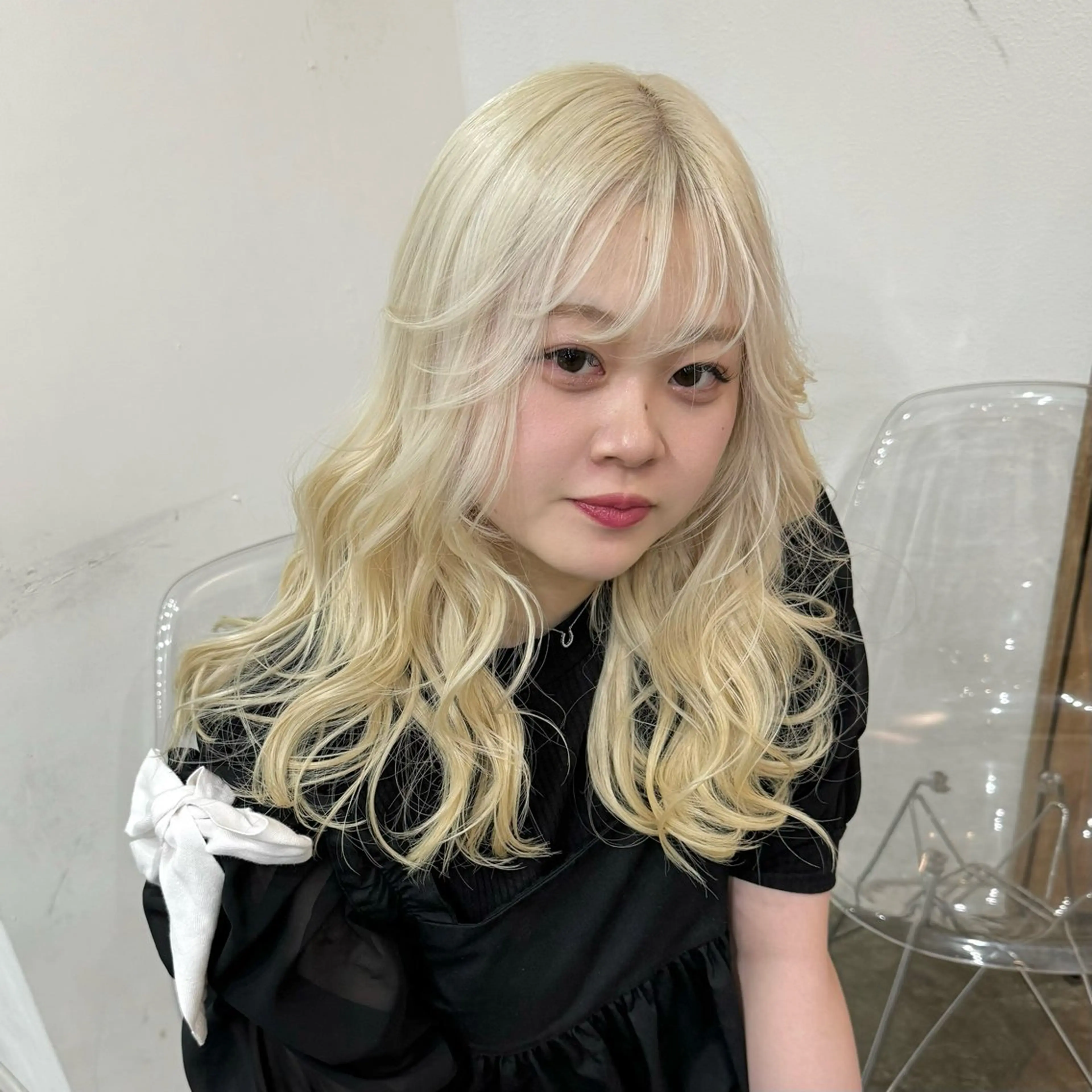 カラー ブリーチ ブロンド ハイトーンカラー ピンクカラー ホワイトピンク エクステモデル募集 💗大阪梅田/川上のヘアスタイル