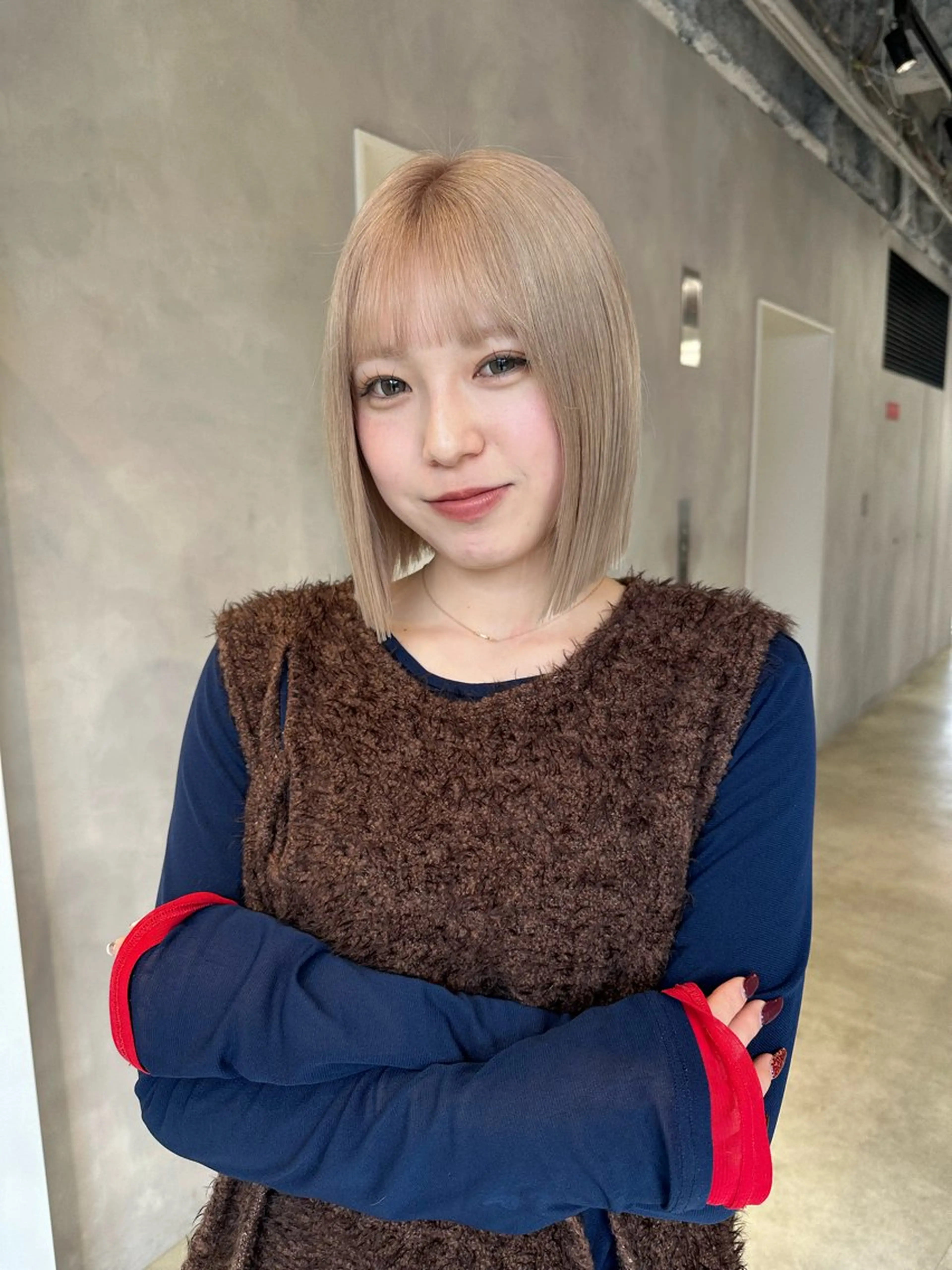 ショート カラー ブリーチ ブロンド ホワイトブロンド ボブ 可愛いベージュ作る 美容師/あかね🧸のヘアスタイル