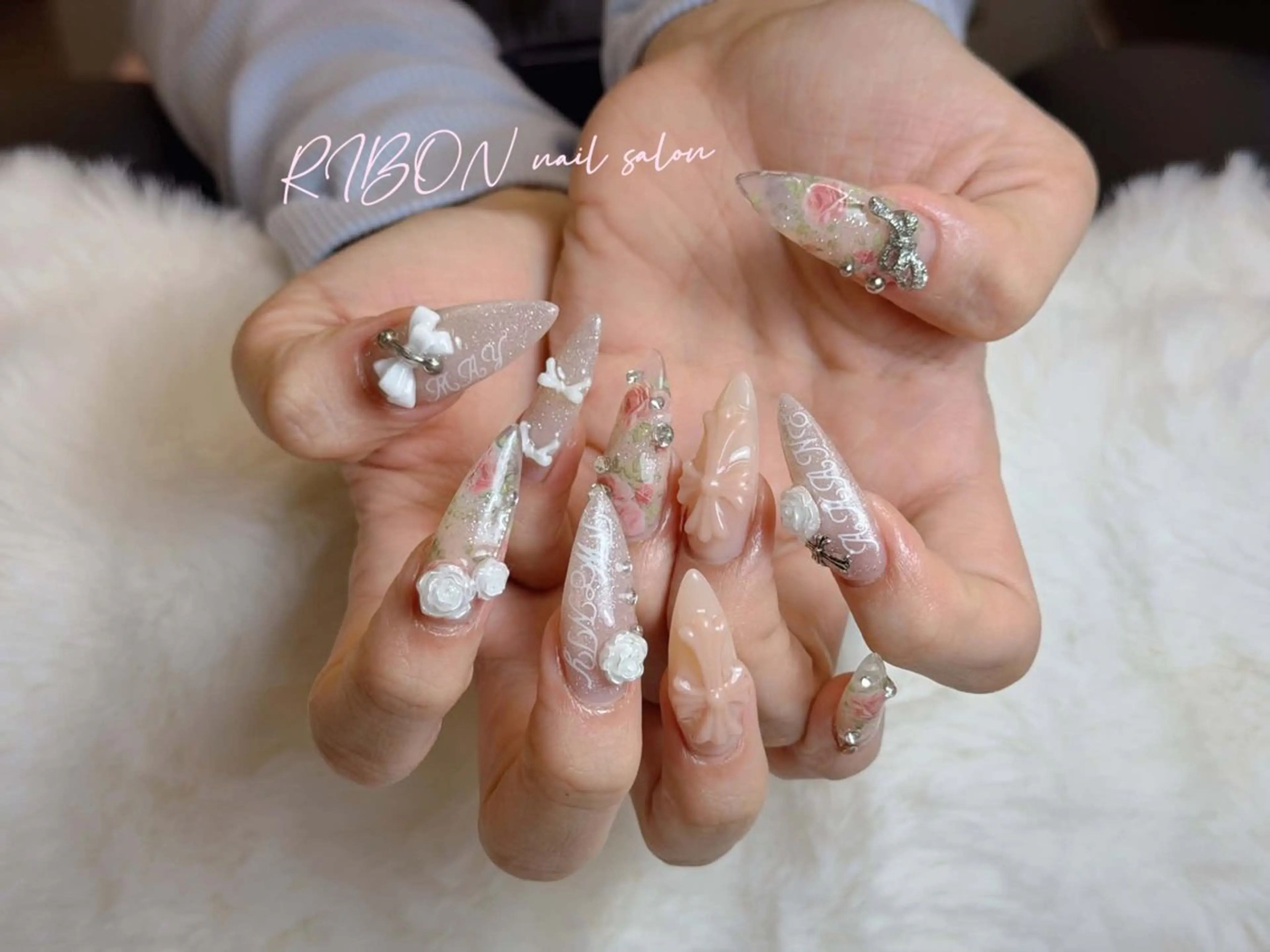 ネイル チークネイル 長さ出し フレンチネイル ジェルネイル グラデーション ハンドネイル RIBON nail 高田馬場のネイルデザイン