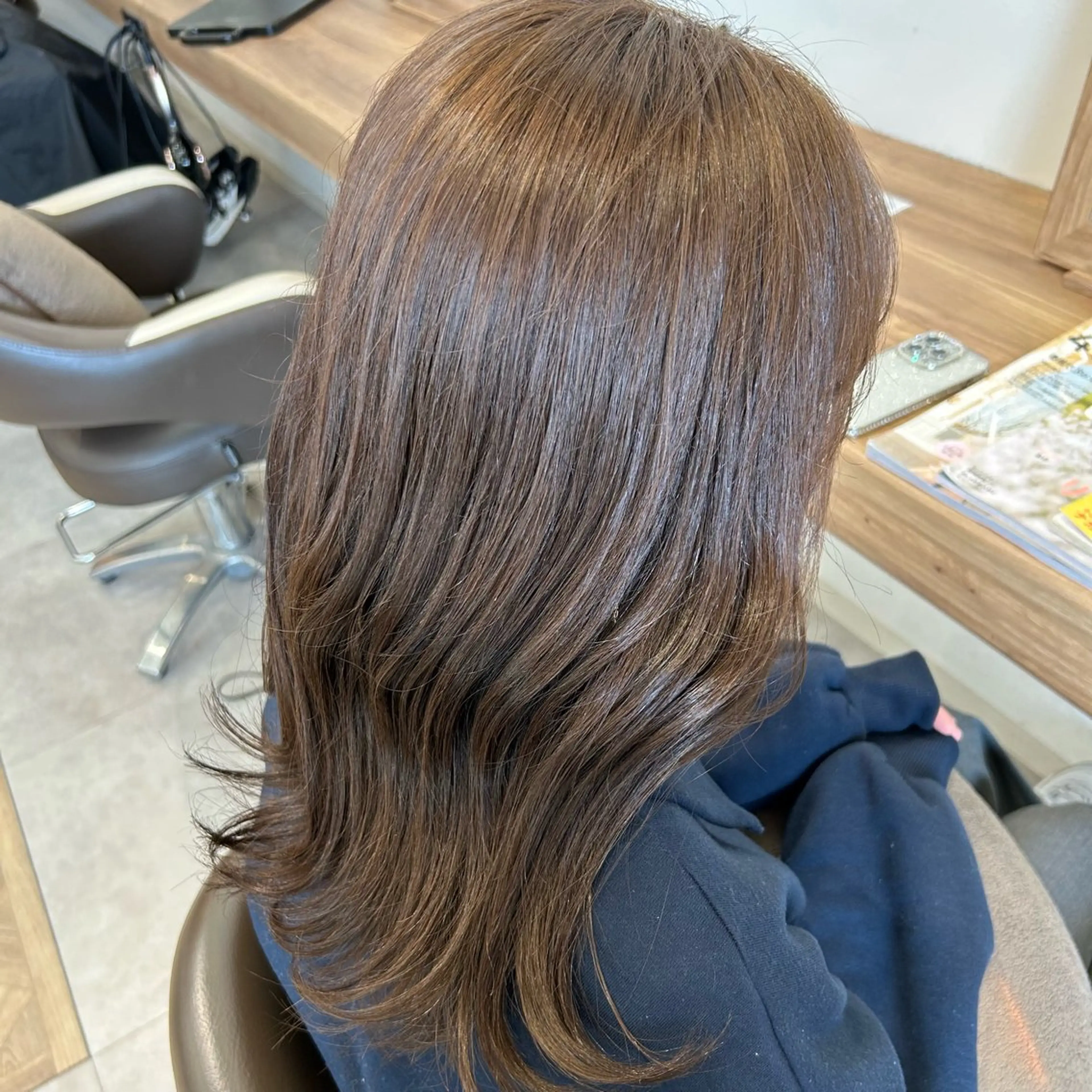 カラー ベージュカラー モカベージュ 渡邊 玲来のヘアスタイル