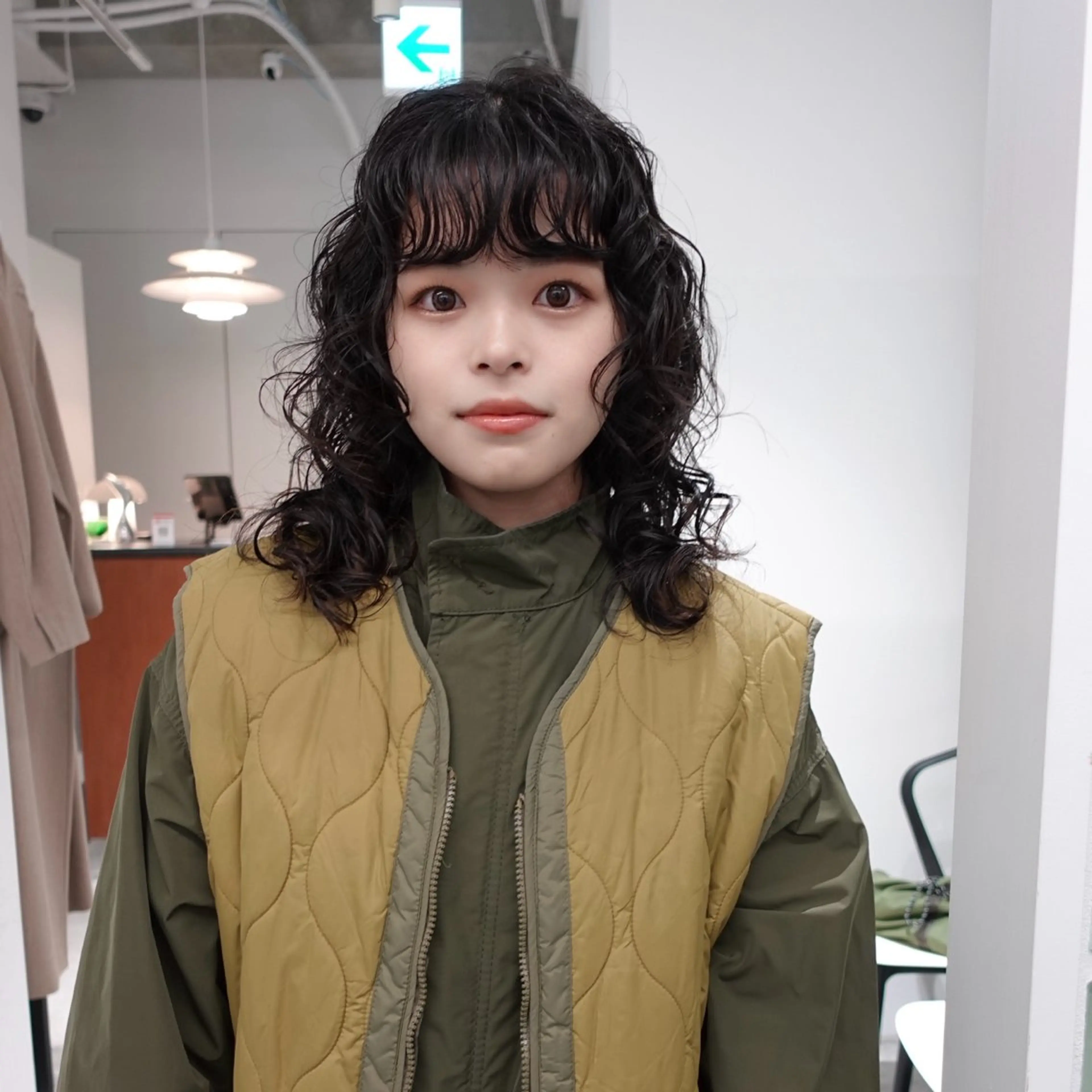 セミロング パーマ ヘアアレンジ セミロングパーマ レイヤーカット カット パーマ 🌐サトウ リョウ🌐のヘアスタイル