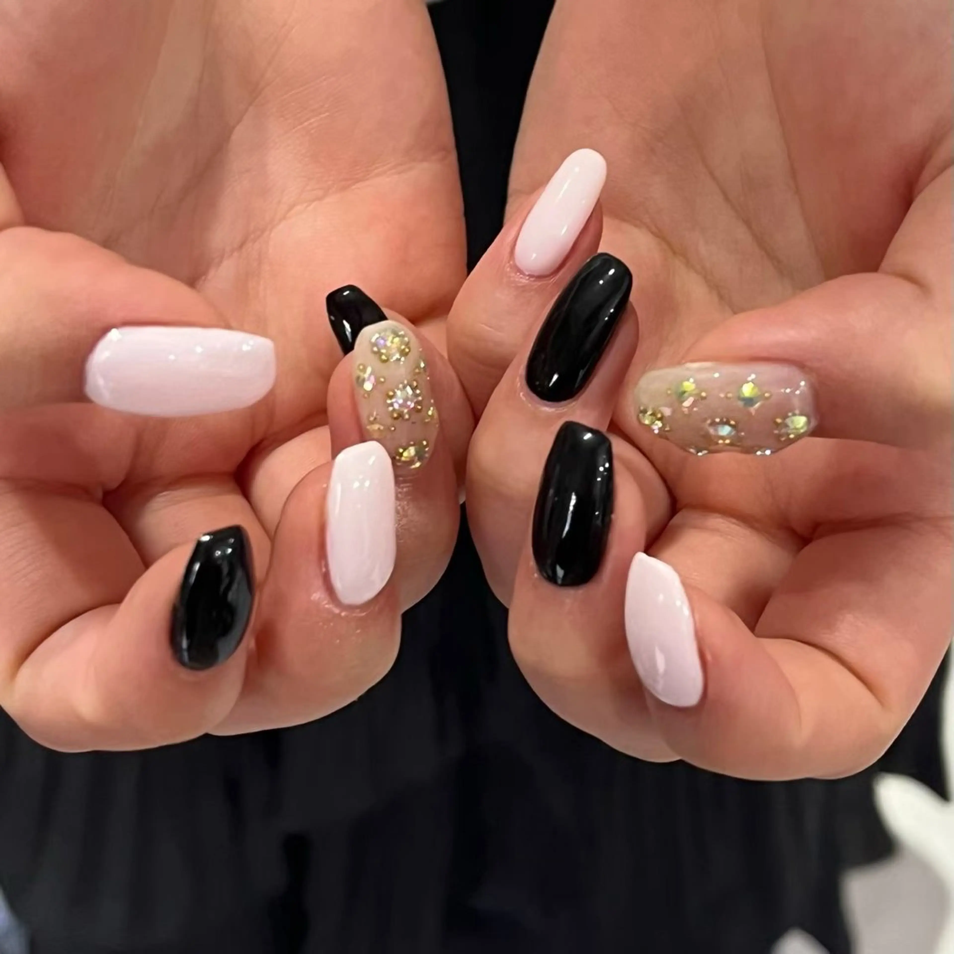 ミディアム 小川 柚香のネイルデザイン