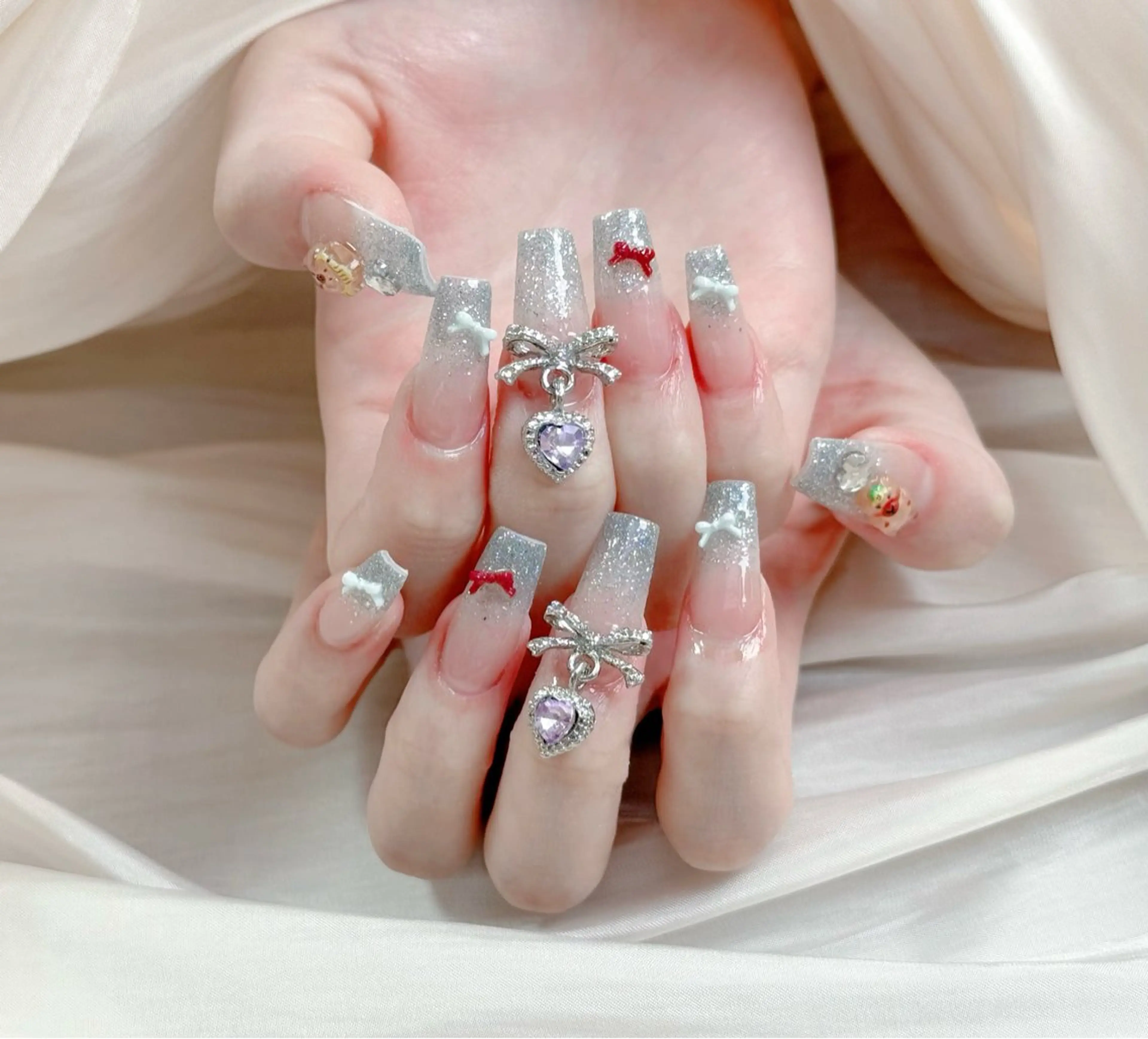 ネイル 小 雨のネイルデザイン