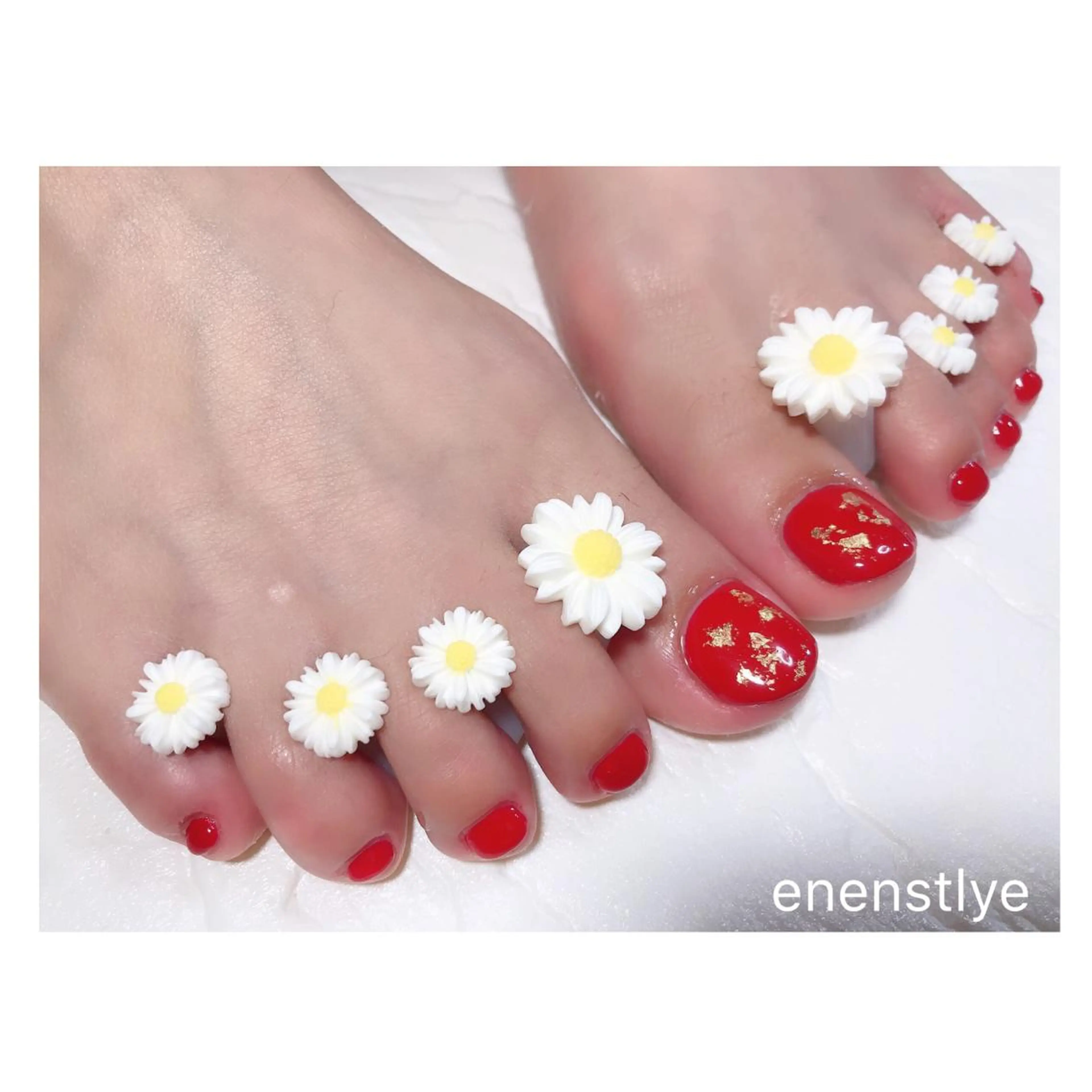 ショート ネイル フットネイル ジェルネイル ニュアンスネイル オフィスネイル シンプルネイル ハンドネイル フットネイル 👑enen style👑のネイルデザイン