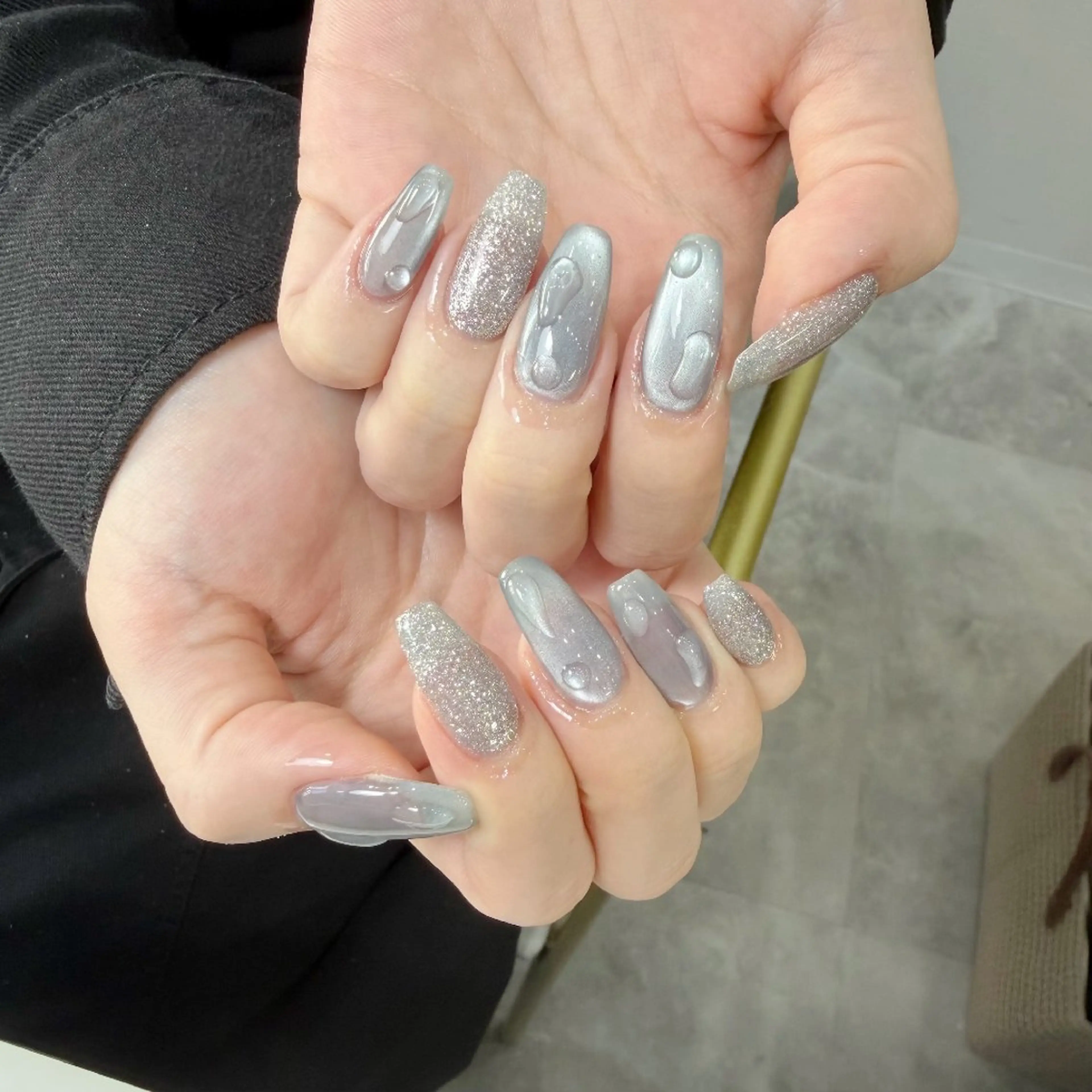 ネイル チークネイル フレンチネイル ジェルネイル ガーリー キラキラネイル ハンドネイル UM Nail Salonのネイルデザイン