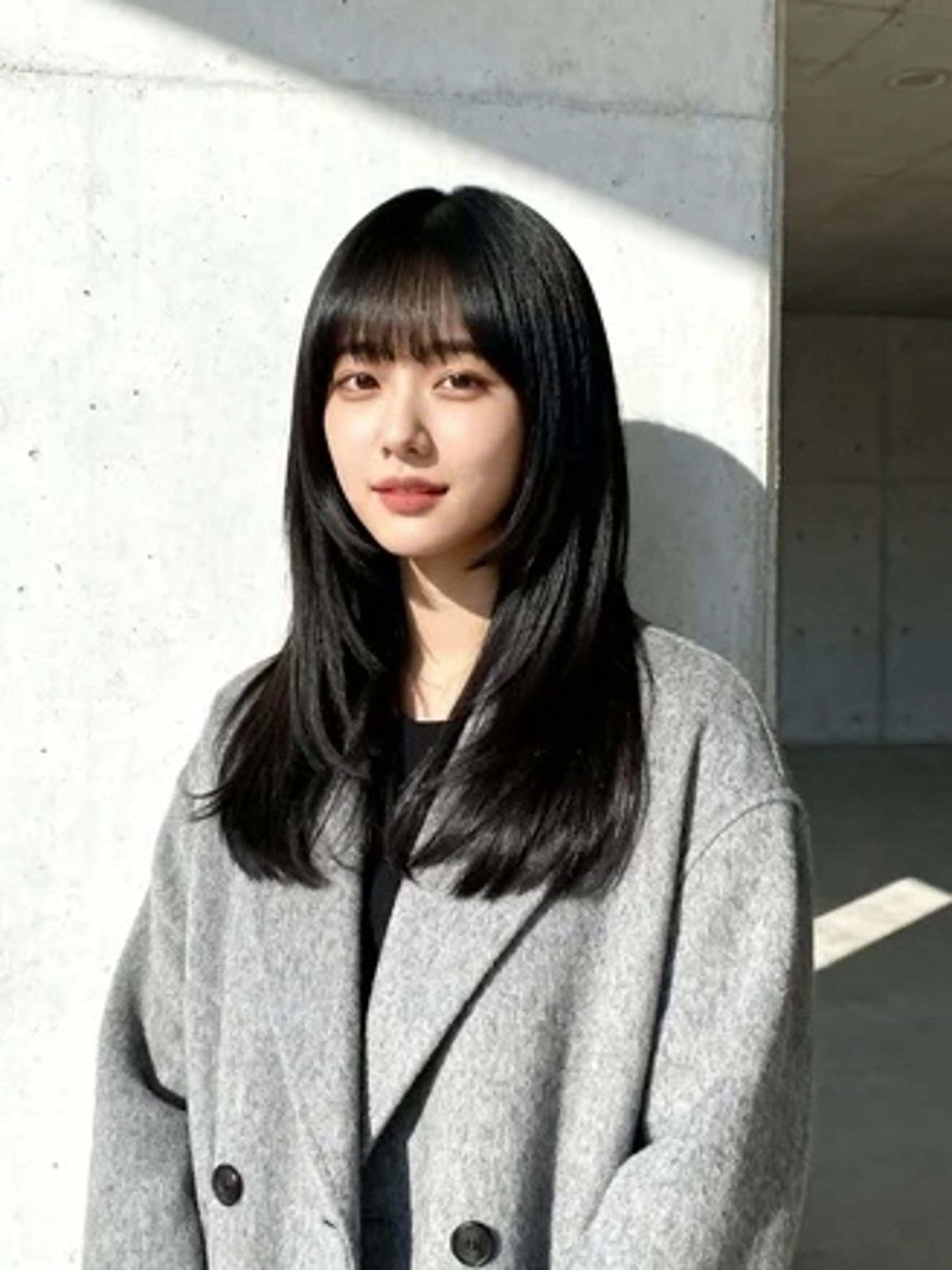 セミロング くびれヘア 顔まわりレイヤー 韓国風ヘア レイヤーカット 小顔カット カット ヘアカラー トリートメント 韓国レイヤーカット 🫧大阪梅田レイヤーのヘアスタイル