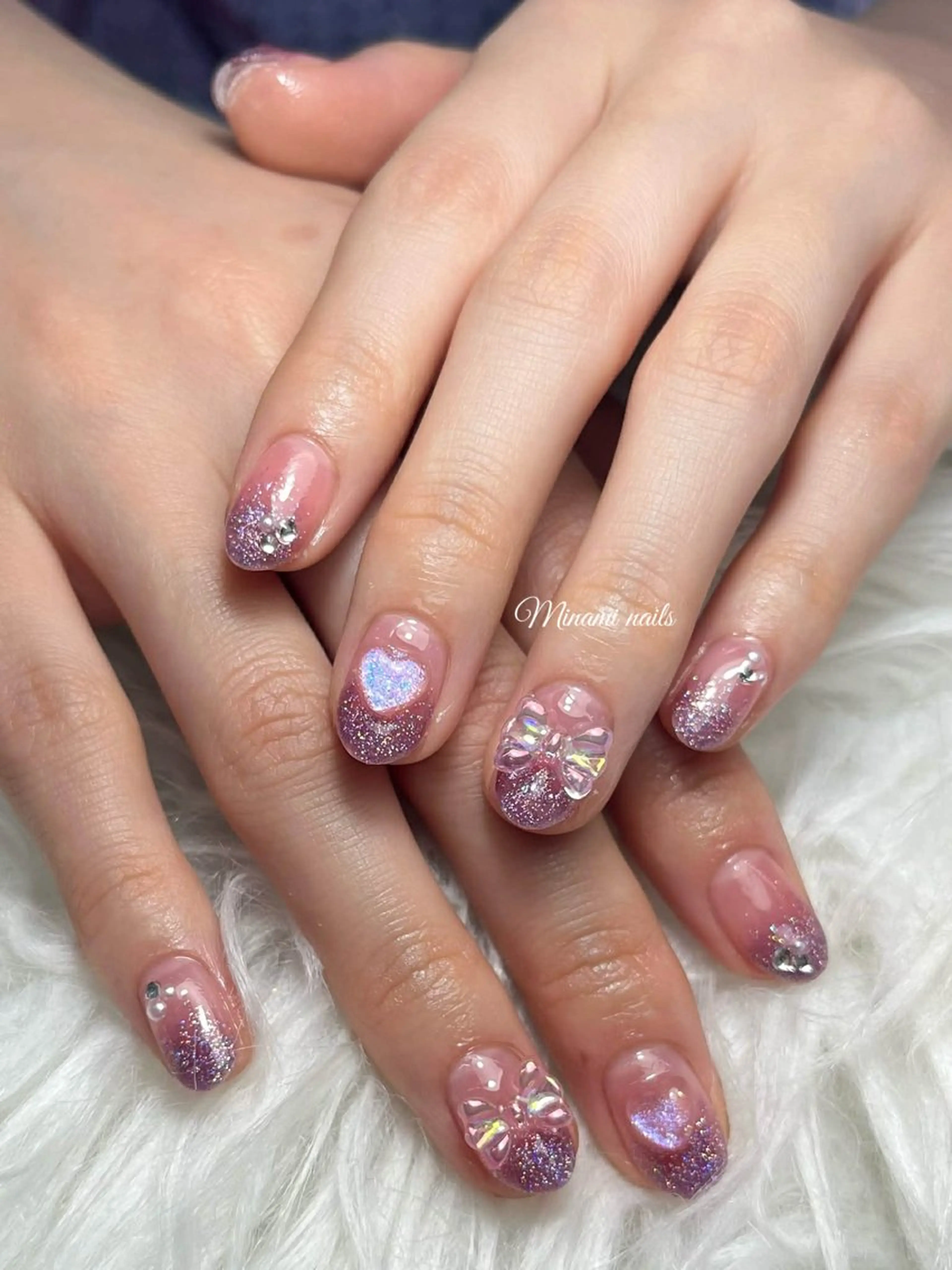 ネイル アートネイル オーロラネイル ガーリー キラキラネイル 韓国ネイル ハンドネイル Minami Nailsのネイルデザイン