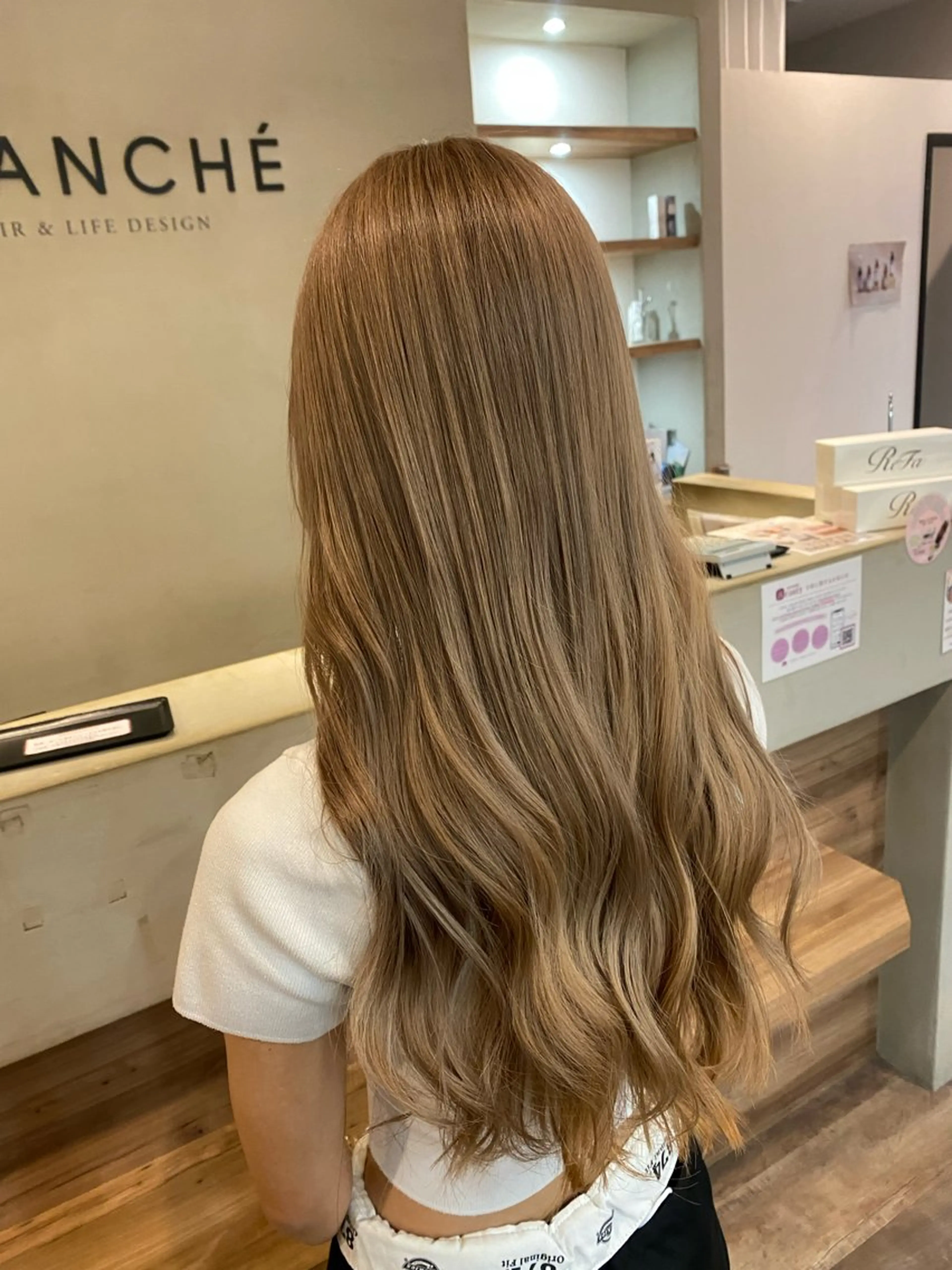 ロング カラー ハイトーンカラー カット ヘアカラー 髙橋 怜司のヘアスタイル