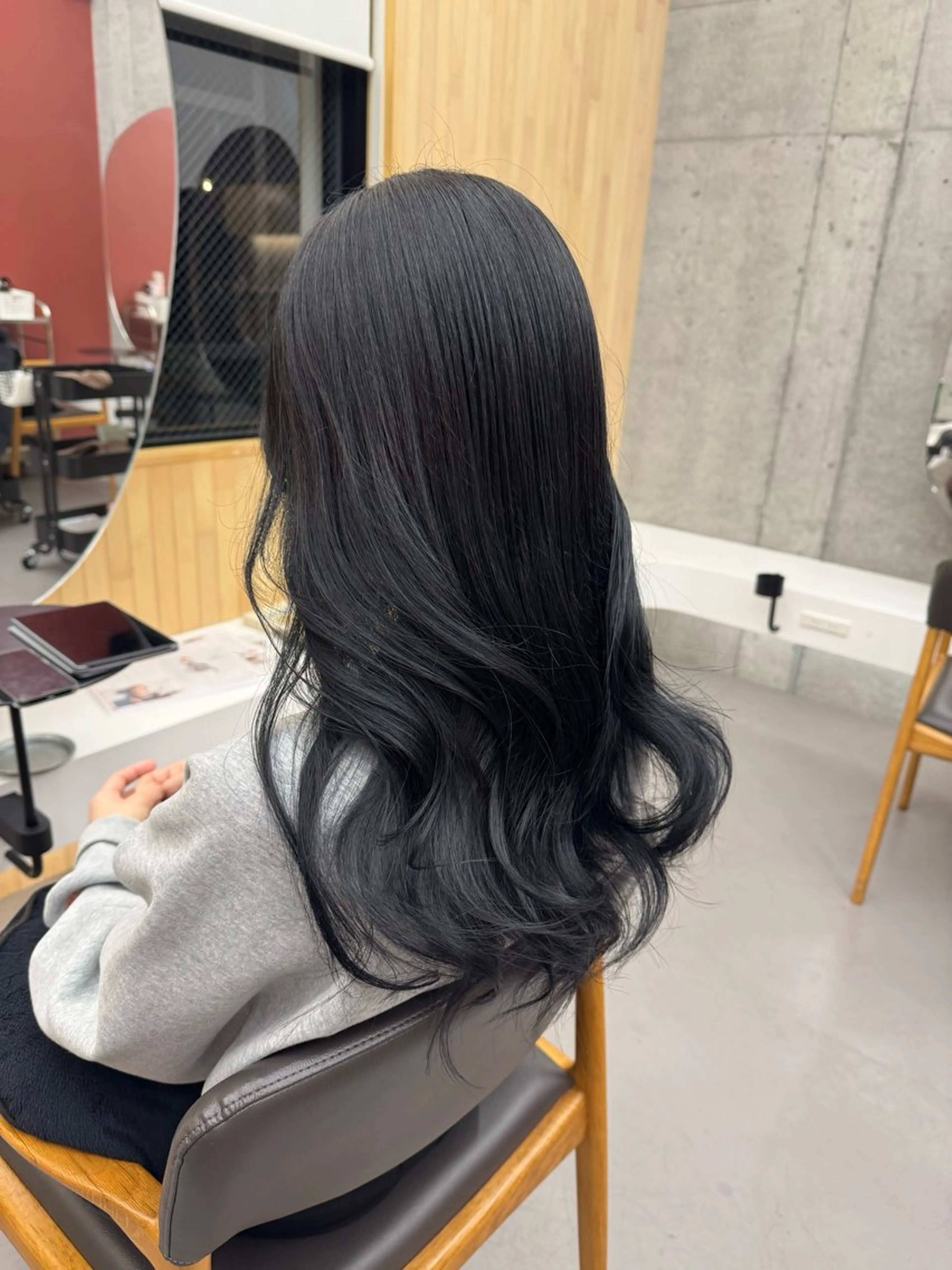 ♡暗染め艶カラー＋トリートメント✨ （黒染め未使用）の写真