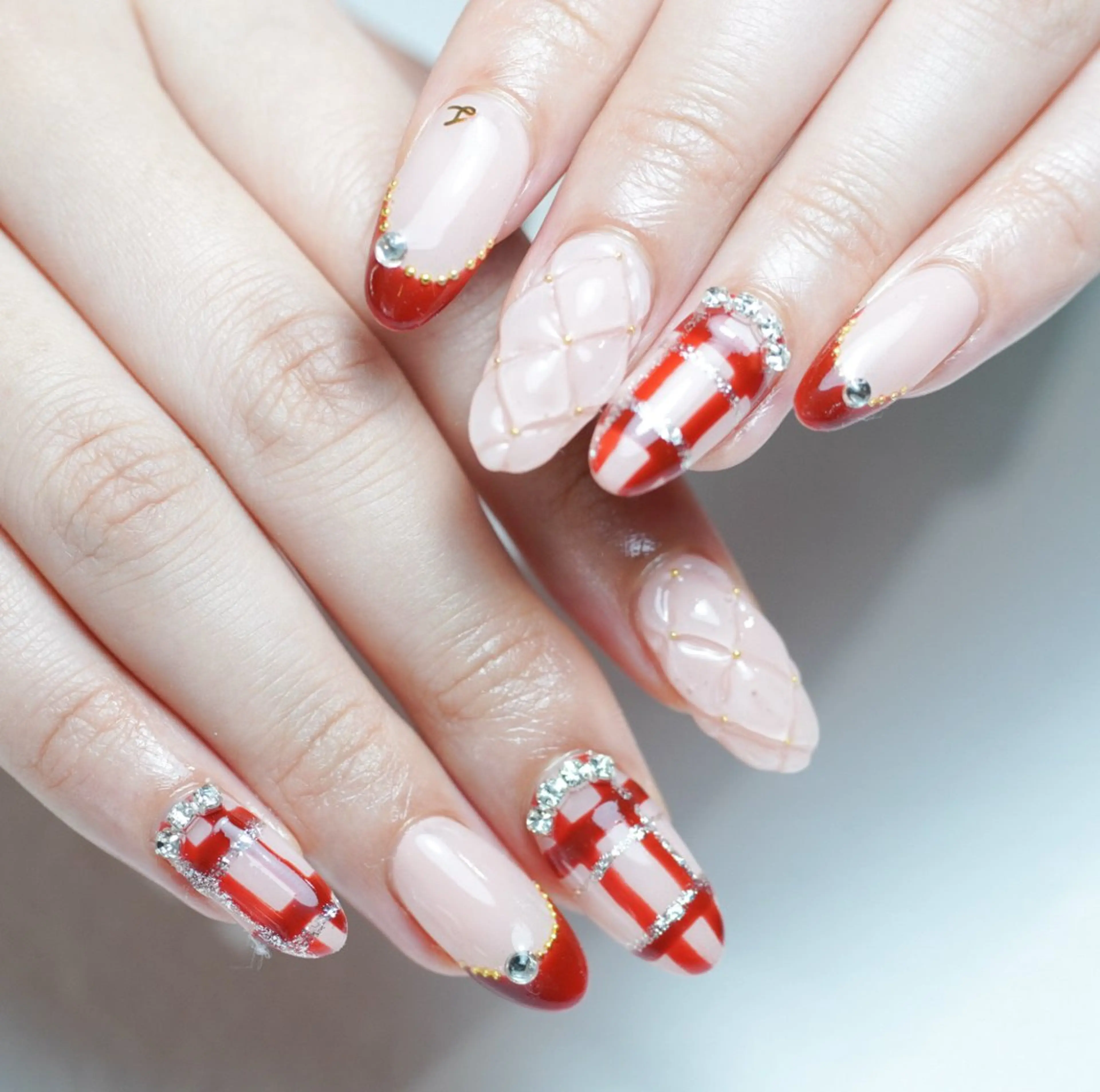 セミロング ハンドネイル Re nailのネイルデザイン