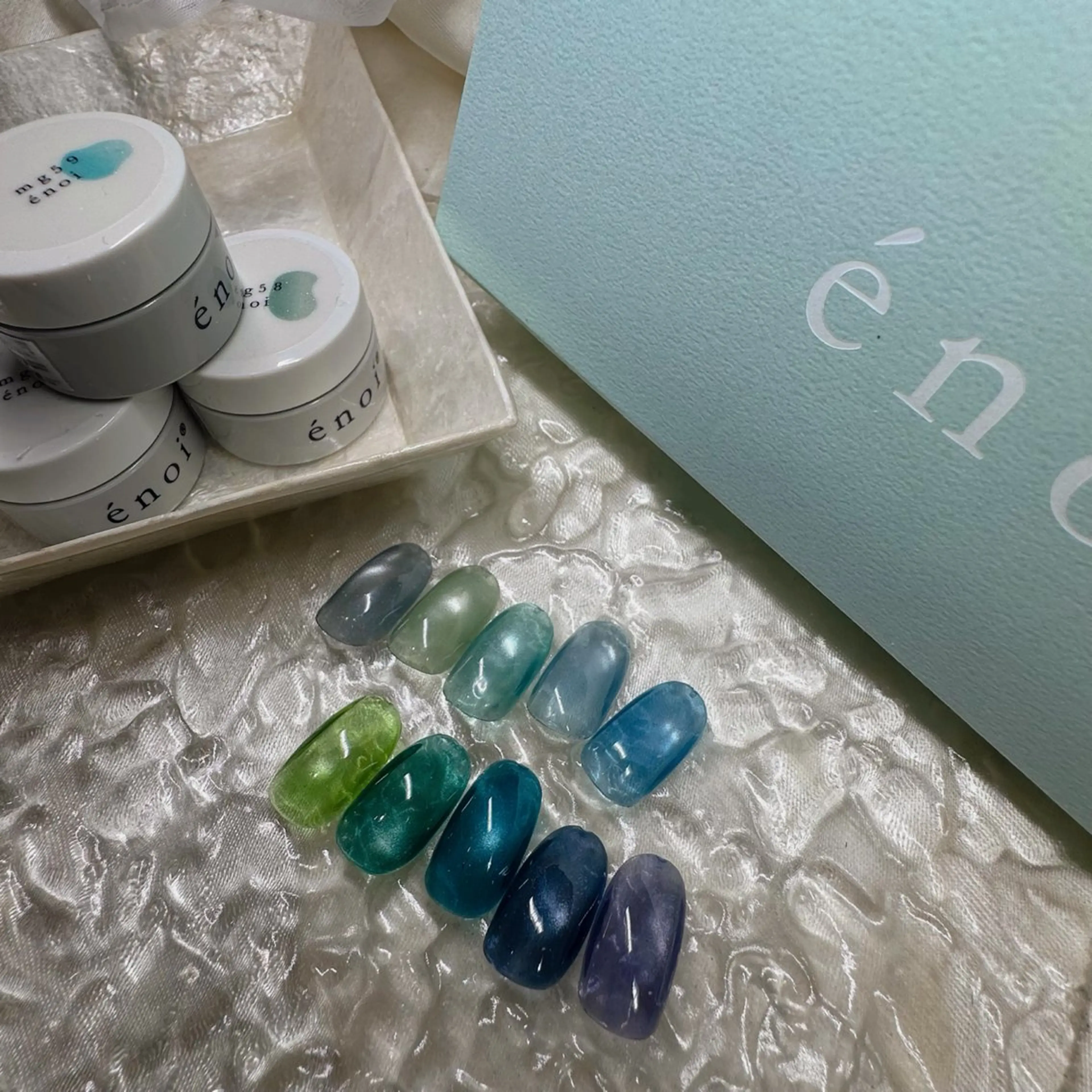 enoiジェル限定✨マグネットネイル🫧の写真