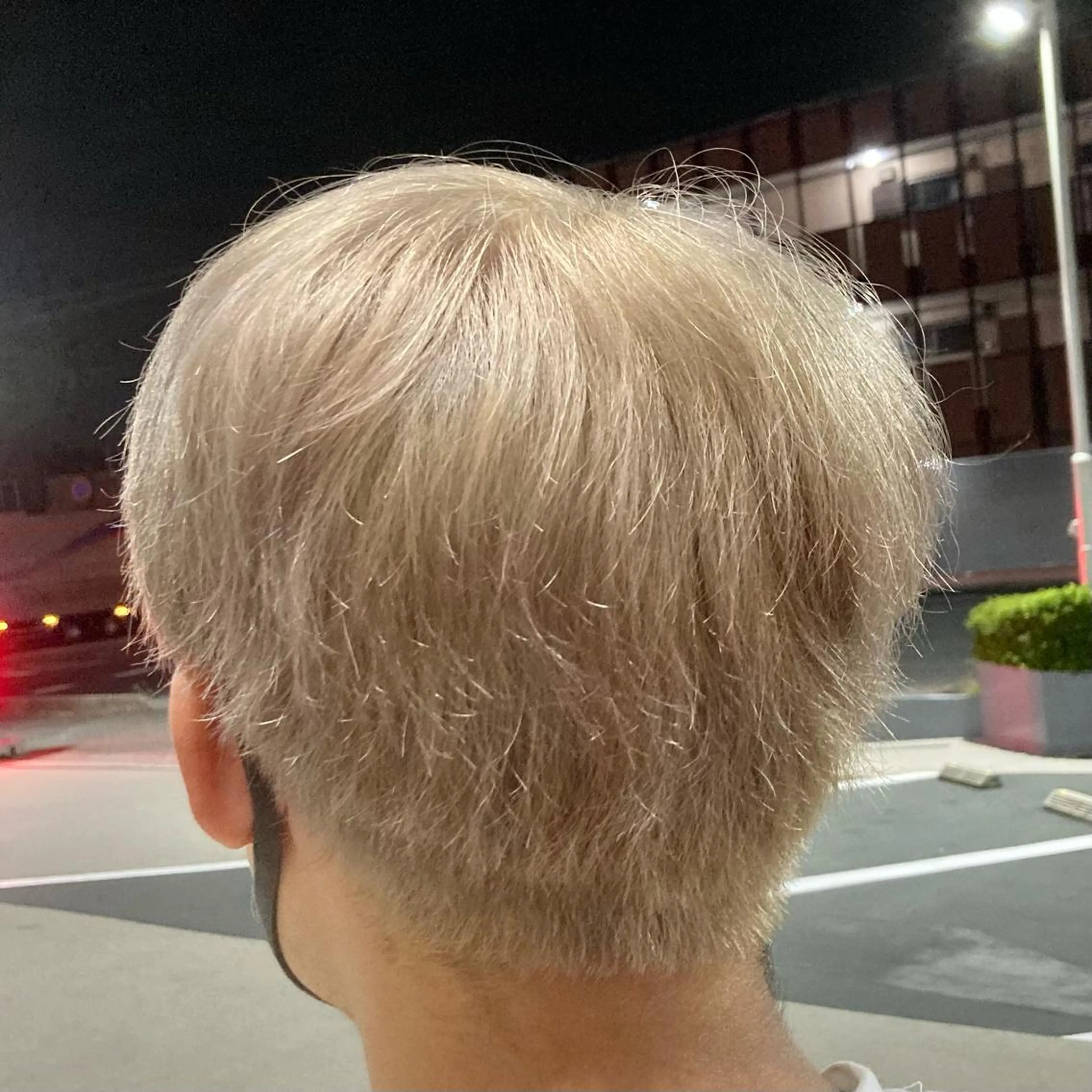 ショート カラー メンズ ベージュカラー ホワイトベージュ GARTE所属・ゲンキ /ウルフカットのヘアスタイル