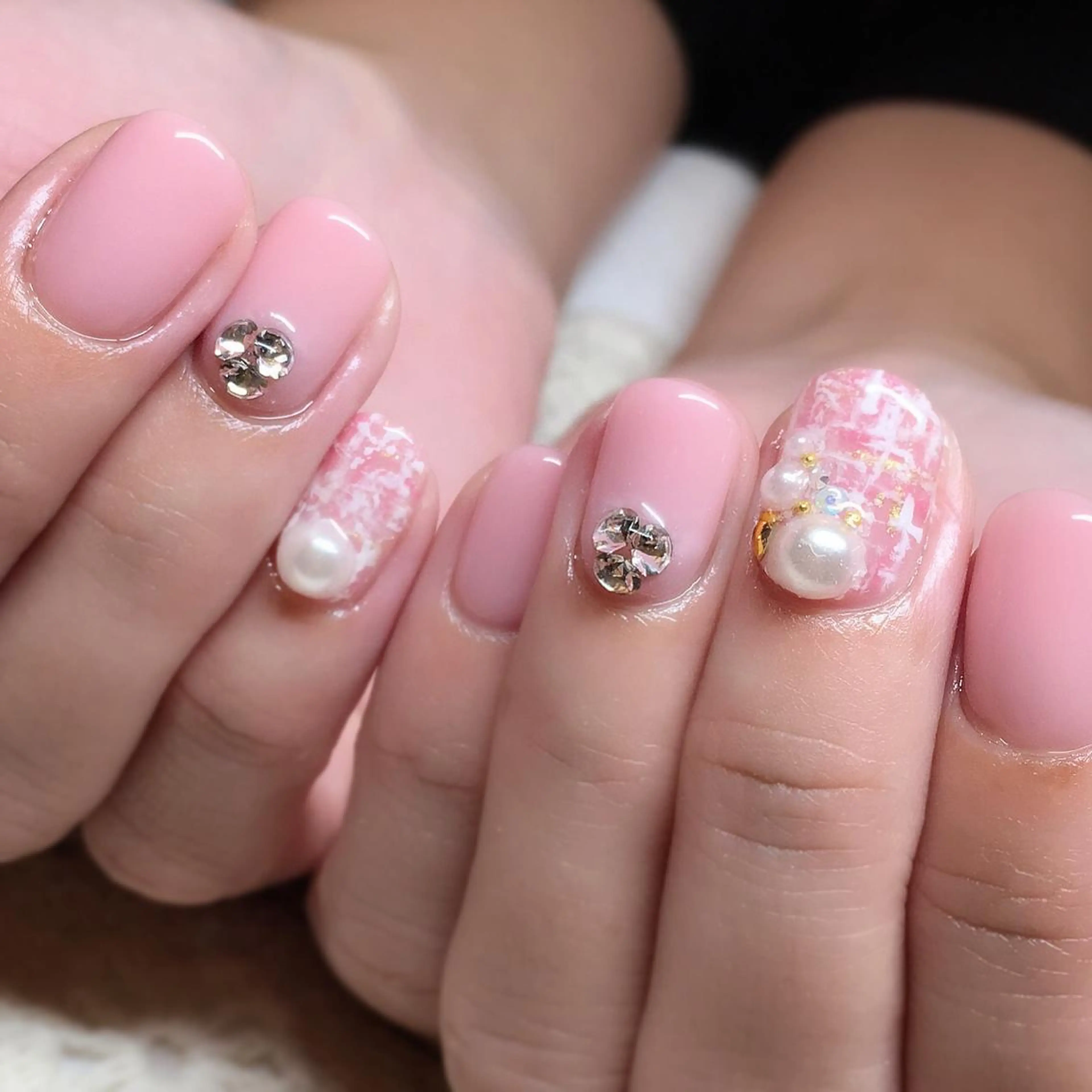 ネイル ツイードネイル Nail salon viewt55☺︎のネイルデザイン