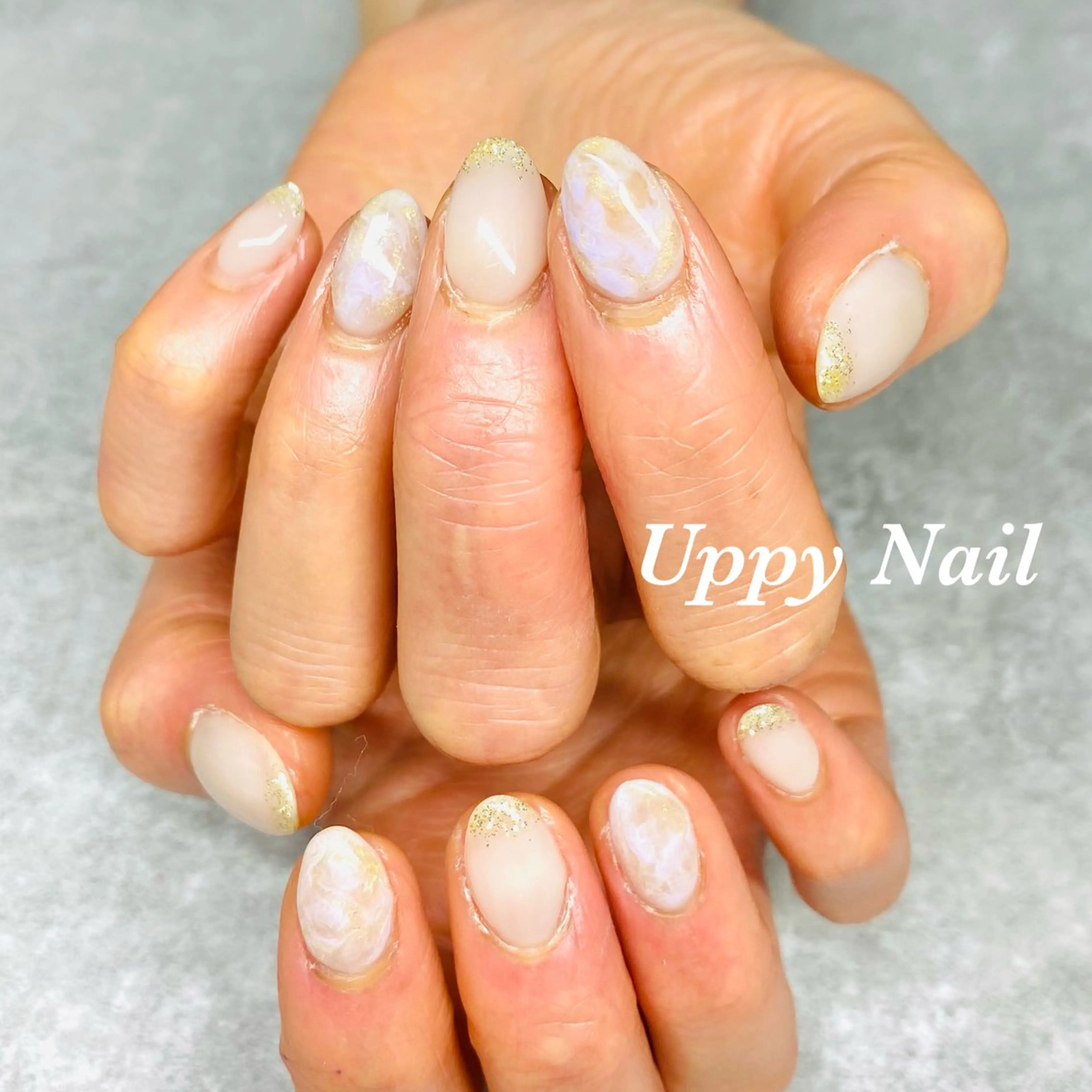 ネイル ゴールド ハンドネイル Uppy Nail ukyoのネイルデザイン