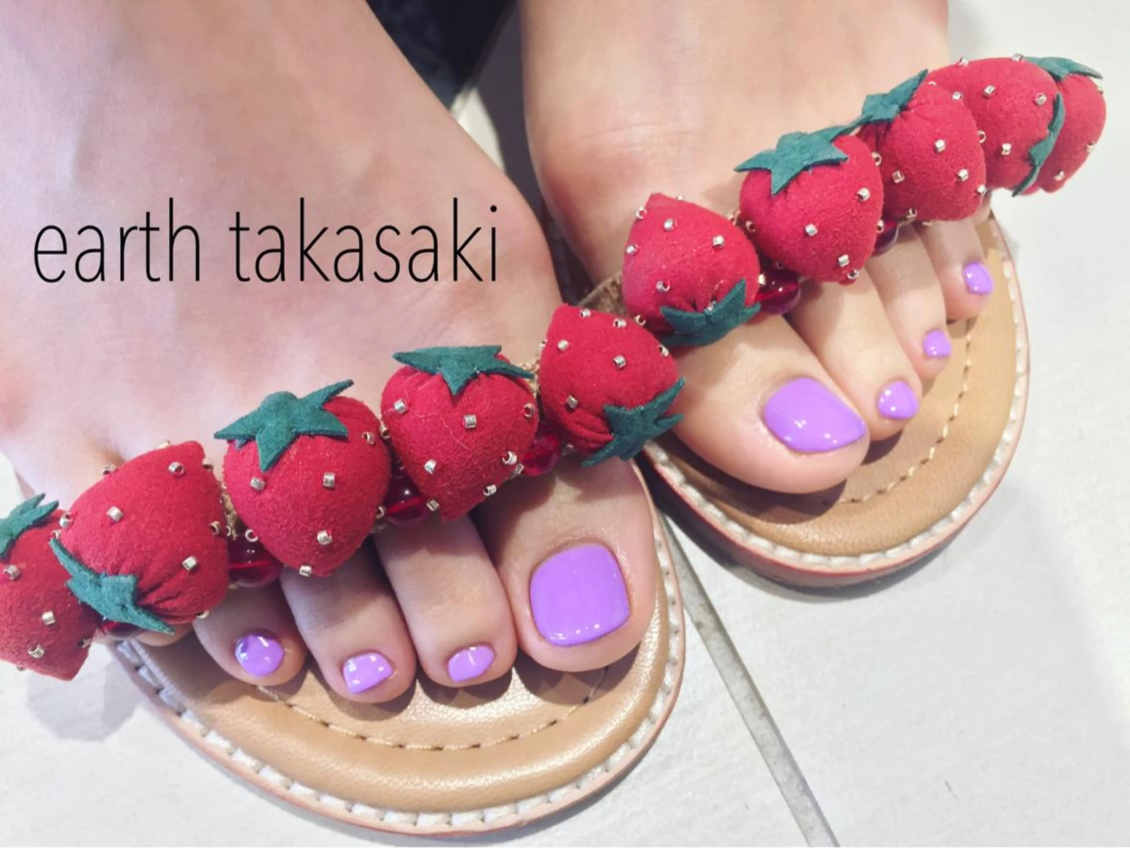 ネイル フットネイル パープル EARTH nanaのネイルデザイン