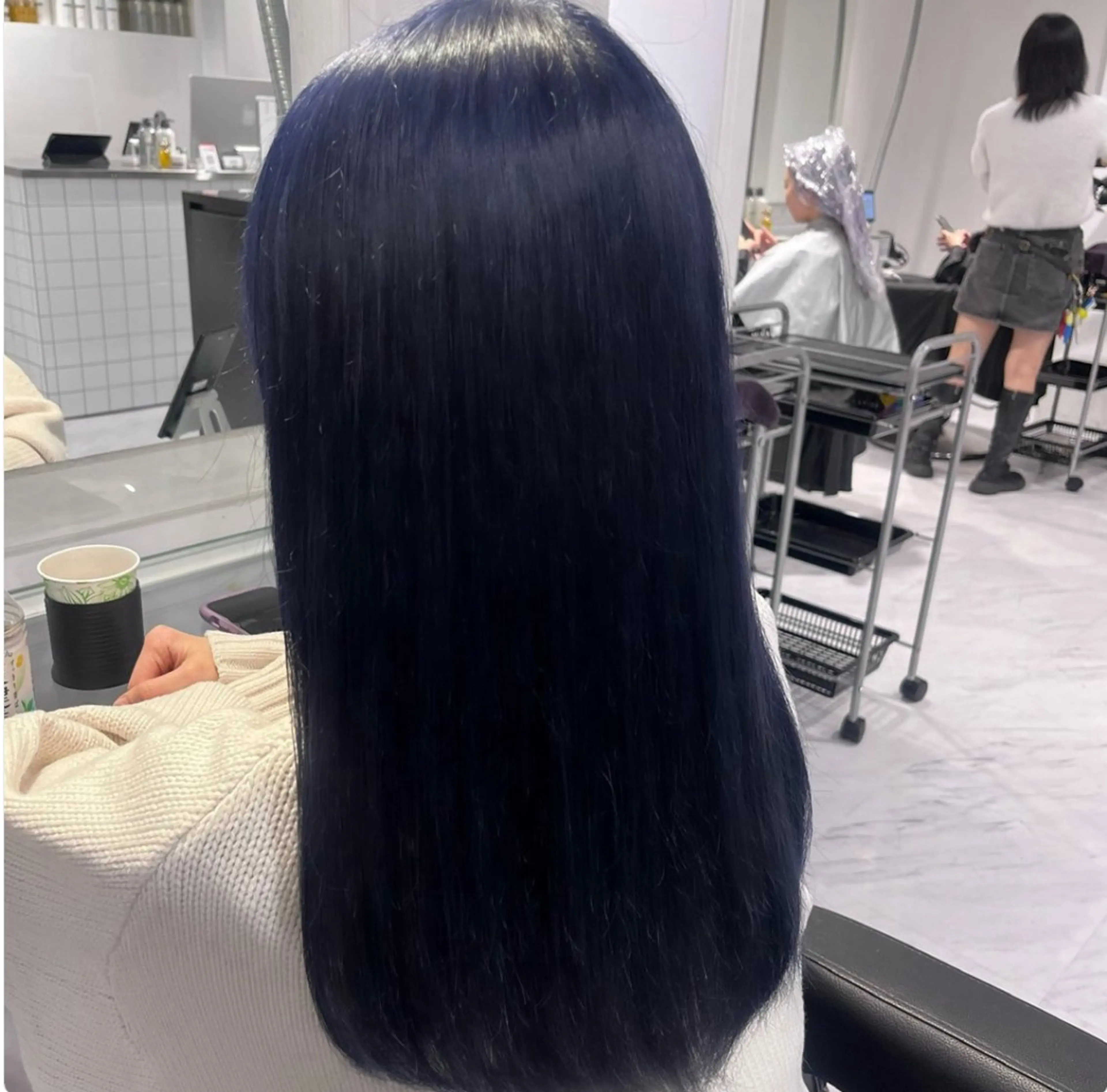 ロング カラー 🫧うる艶トレンド 🫧透明感カラーのヘアスタイル