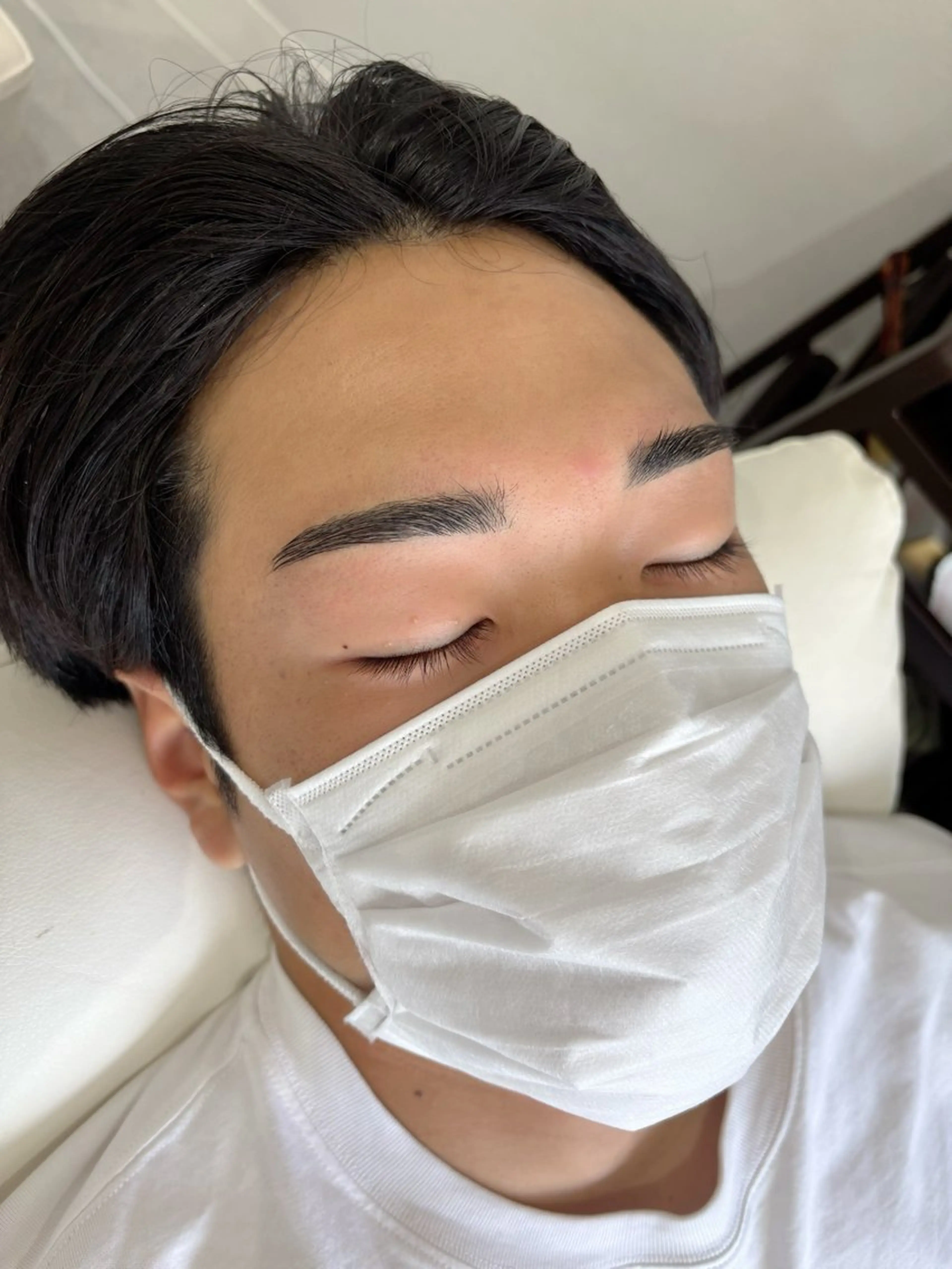 メンズ アイブロウ アイブロウサロン 🫧AMIの眉毛・アイブロウイメージ