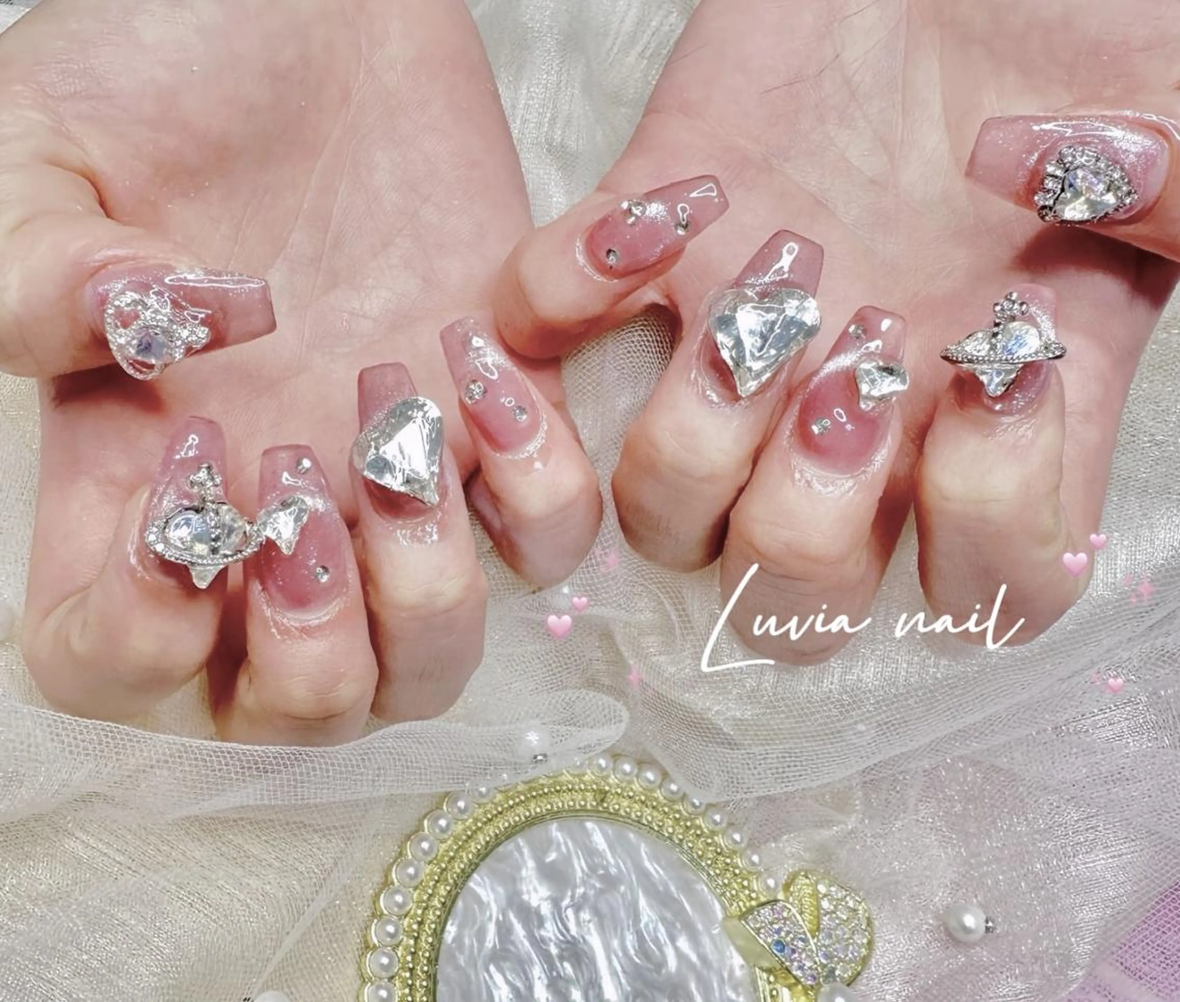 ネイル 🎀Luvia nail 池袋✨のネイルデザイン