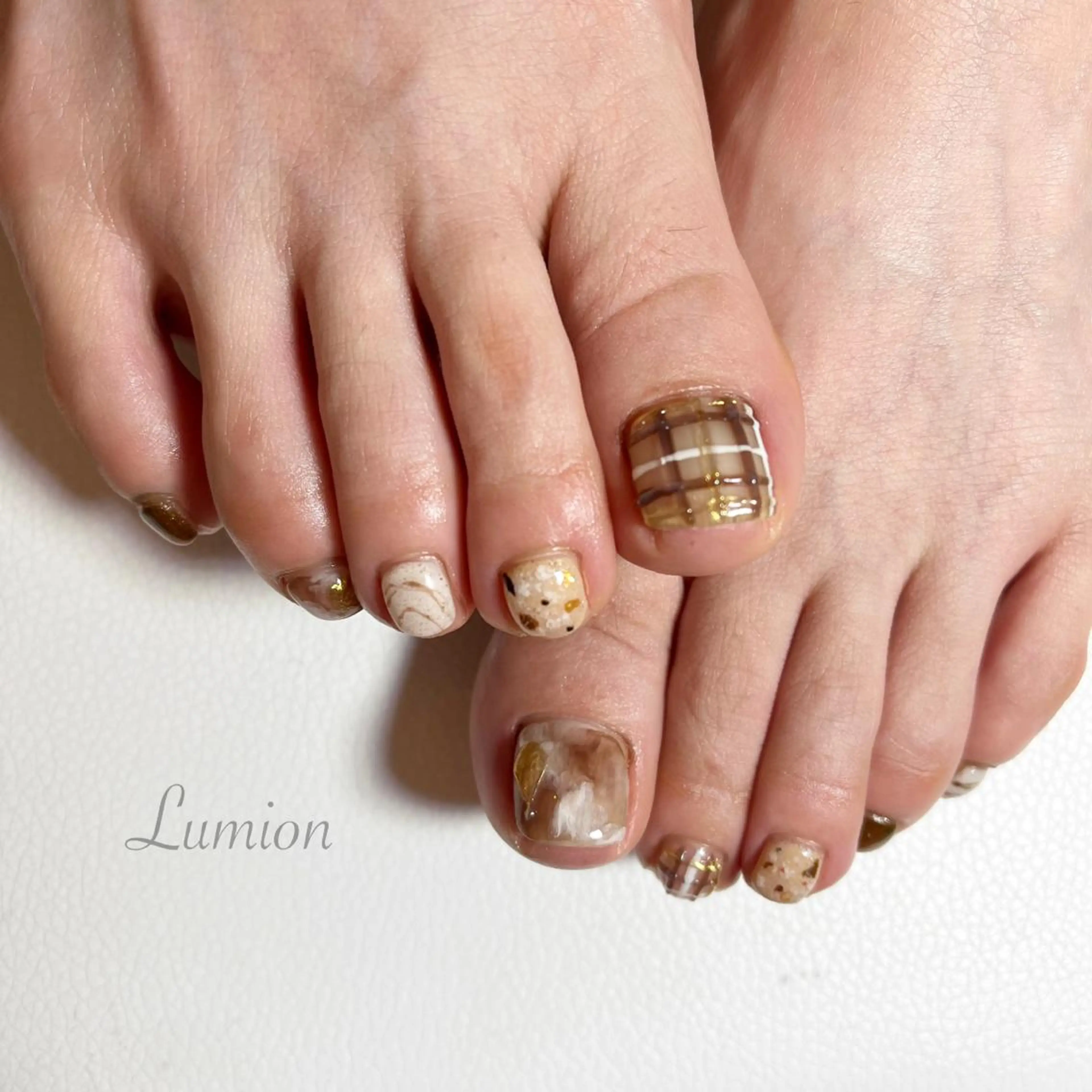 ネイル フットネイル ニュアンスネイル nailroom Lumionのネイルデザイン