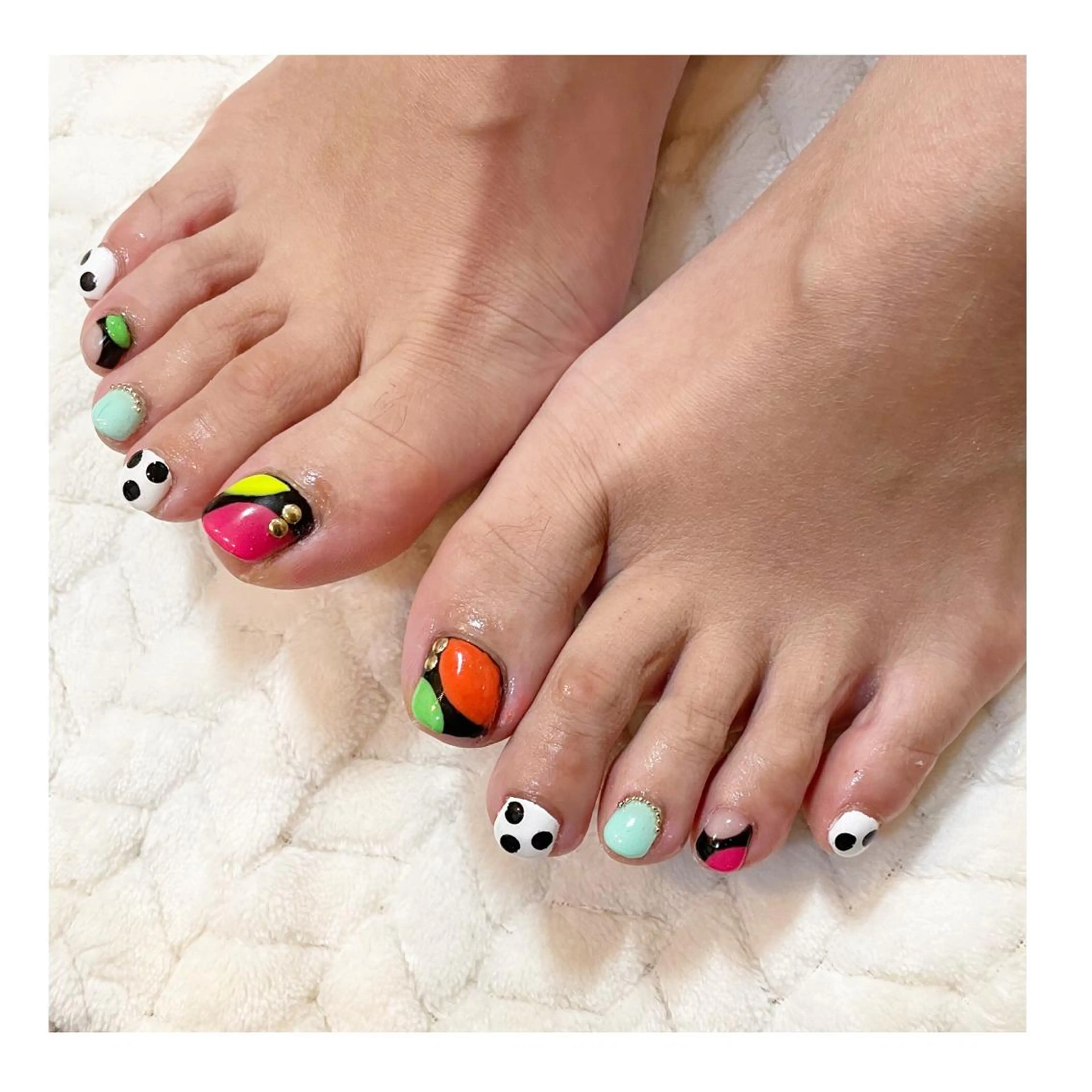 ネイル フットネイル ジェルネイル ハンドネイル LaLa Peach 福岡のマツエク・マツパデザイン