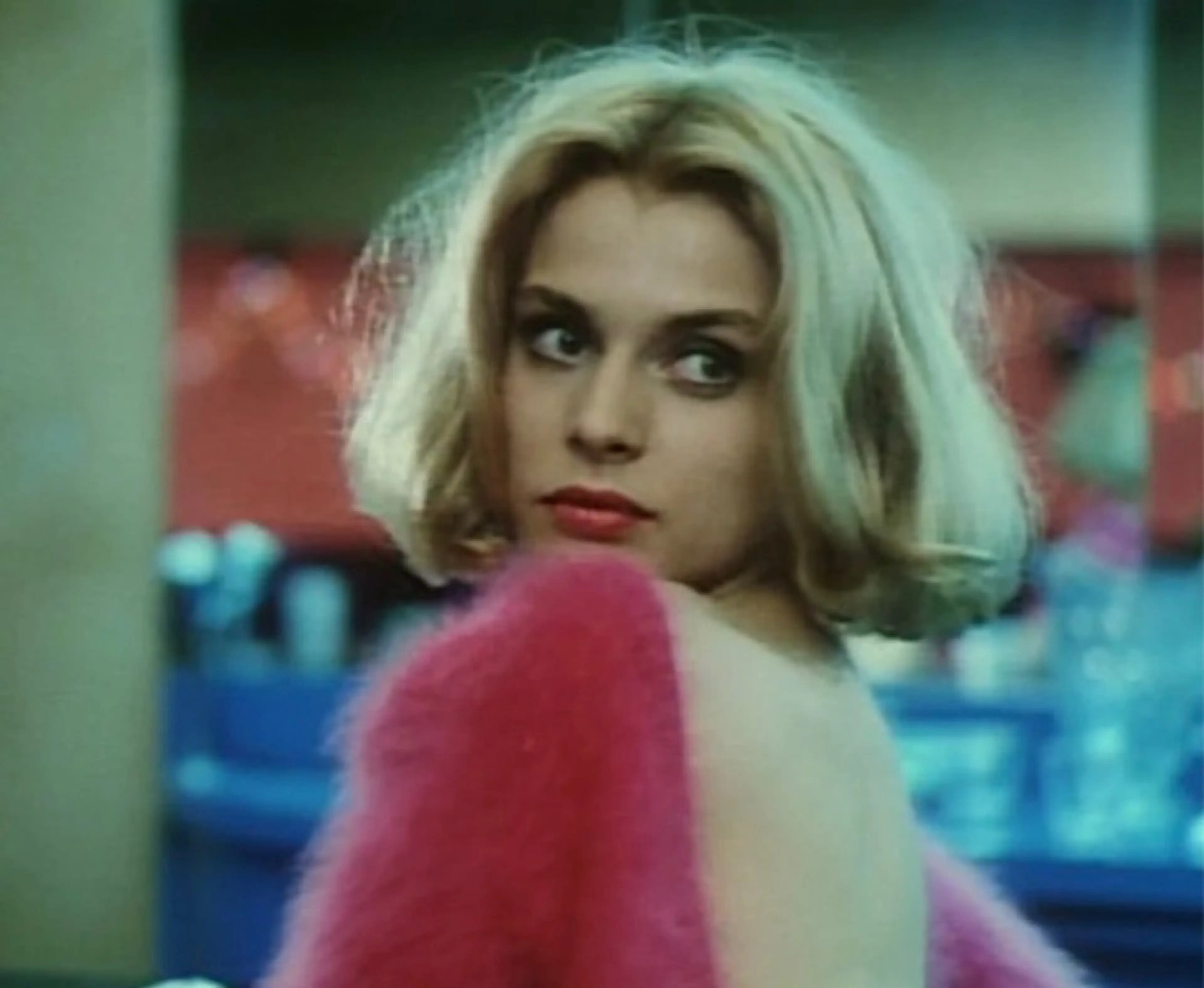 ショート traffic🦋 佐藤由依子のヘアスタイル