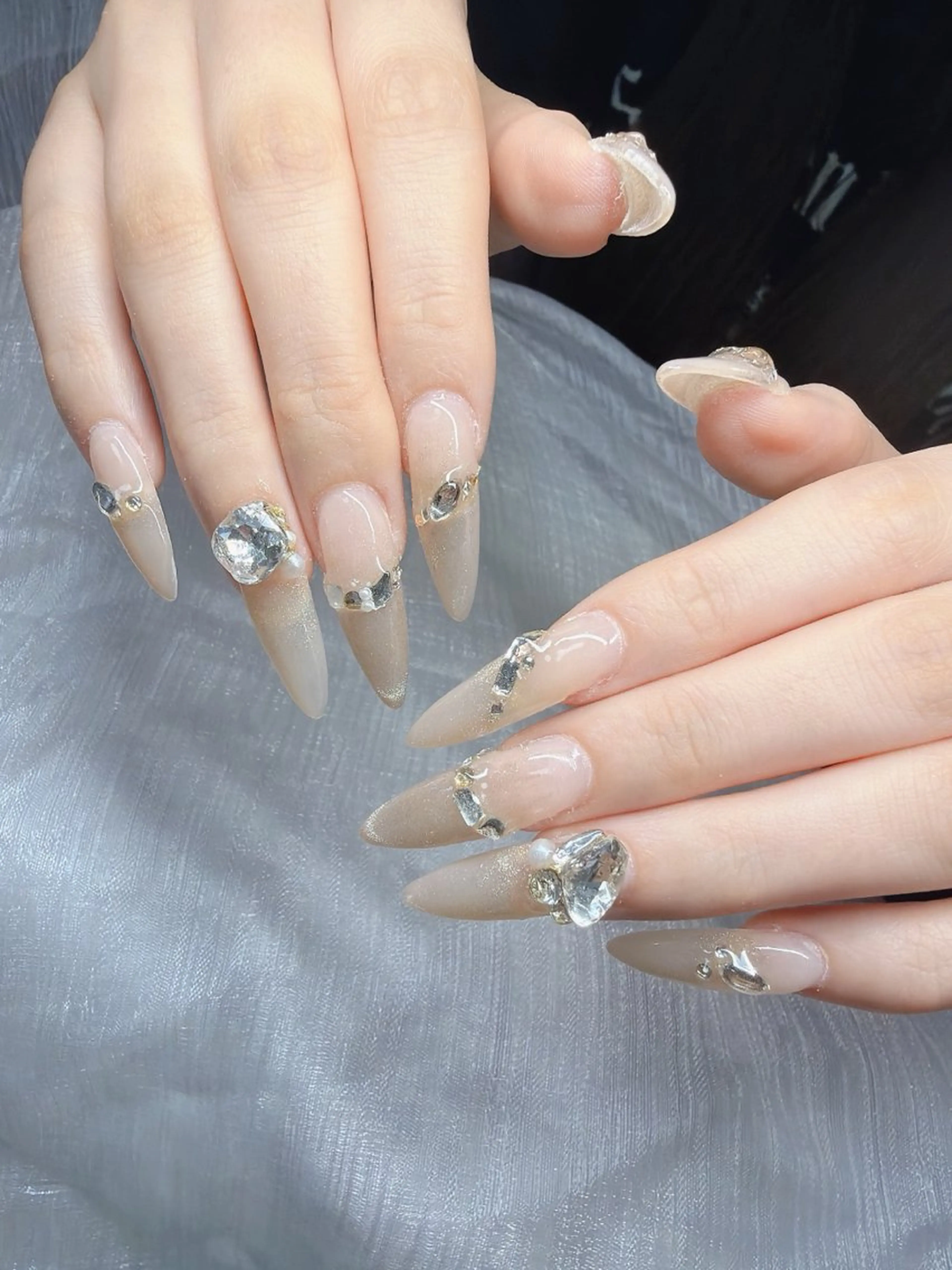 ネイル ハンドネイル Lee Nailsのネイルデザイン