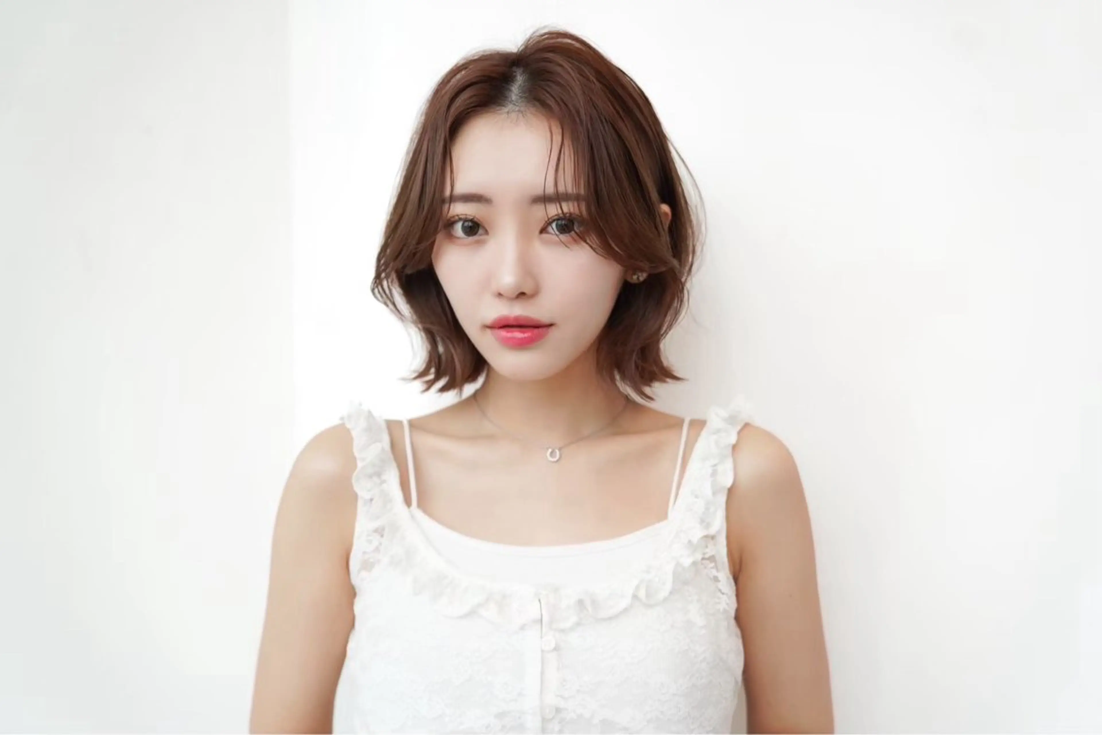 ミディアム カラー 切りっぱなしボブ ボブレイヤー ボブ くびれヘア 韓国風ヘア カット ヘアカラー トリートメント 田中航平/渋谷ボブ/ レイヤーボブのヘアスタイル