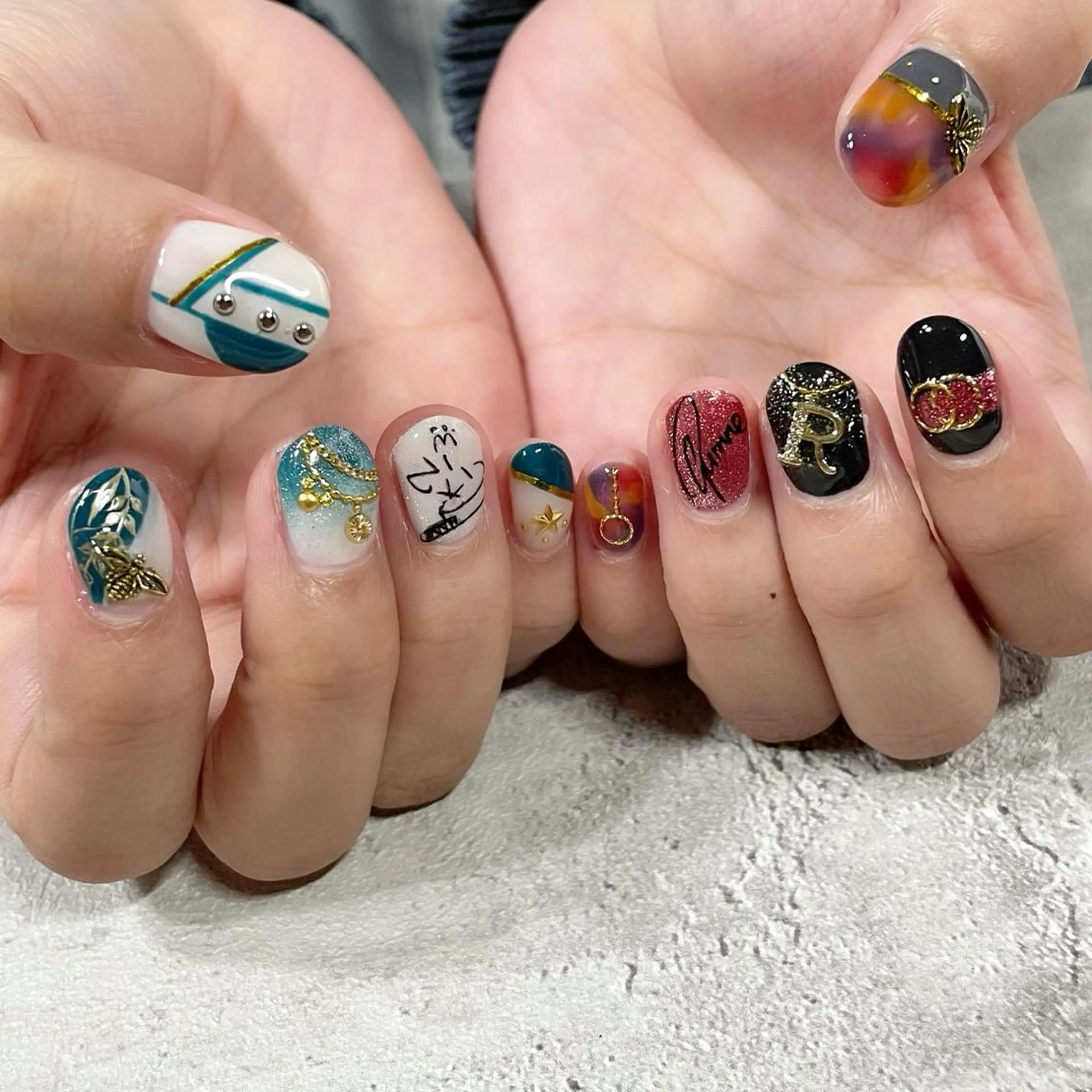 ネイル 東 千夏のネイルデザイン