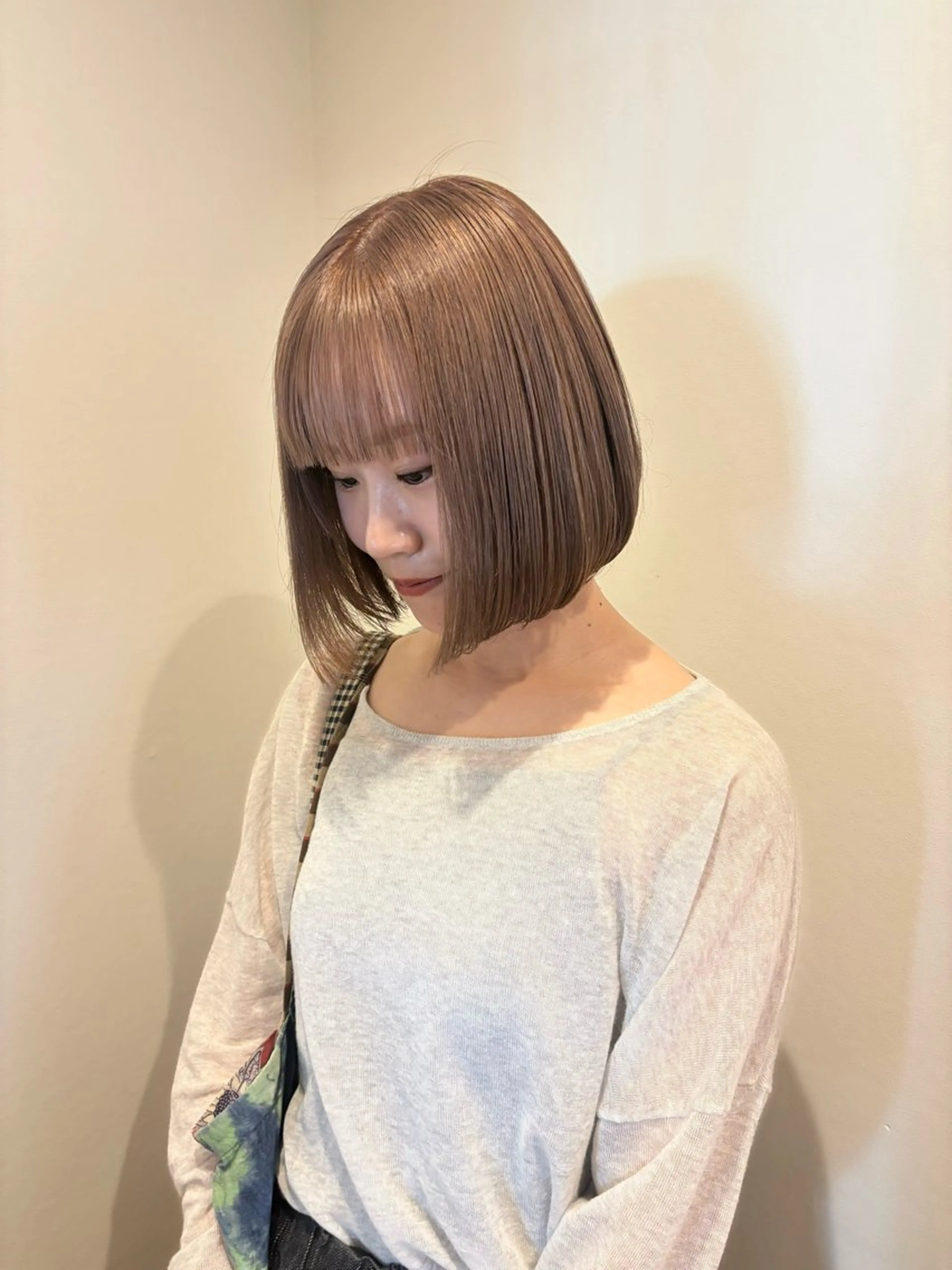 ショート カット ヘアカラー Megu/ベージュ/ 透明感カラーのヘアスタイル