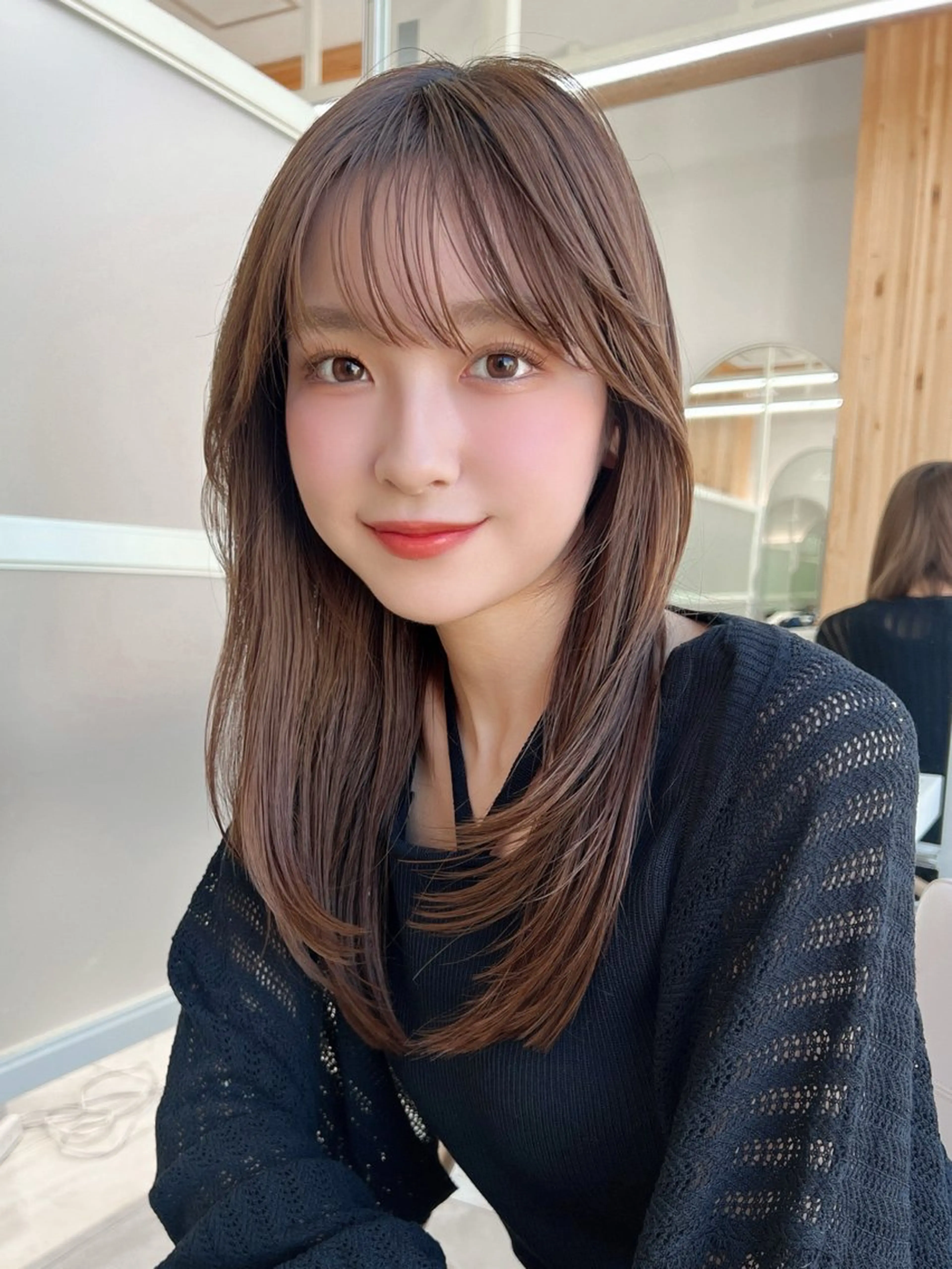 ミディアム カラー 透明感カラー レイヤーカット 小顔カット カット ヘアカラー トリートメント 顔周り/透明感カラー /似合わせ/難波雄雅のヘアスタイル