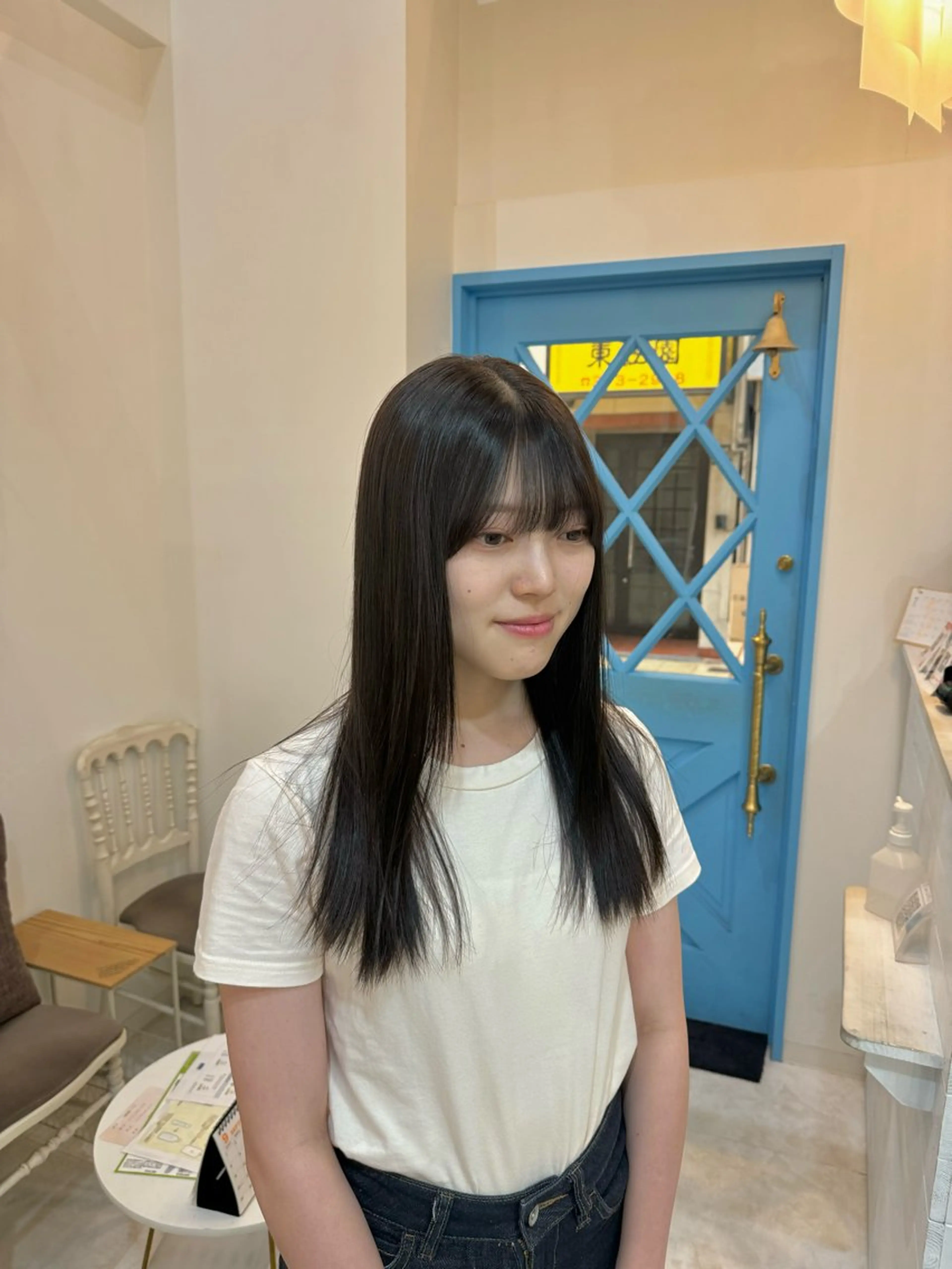 ロング FERIA かりんのヘアスタイル