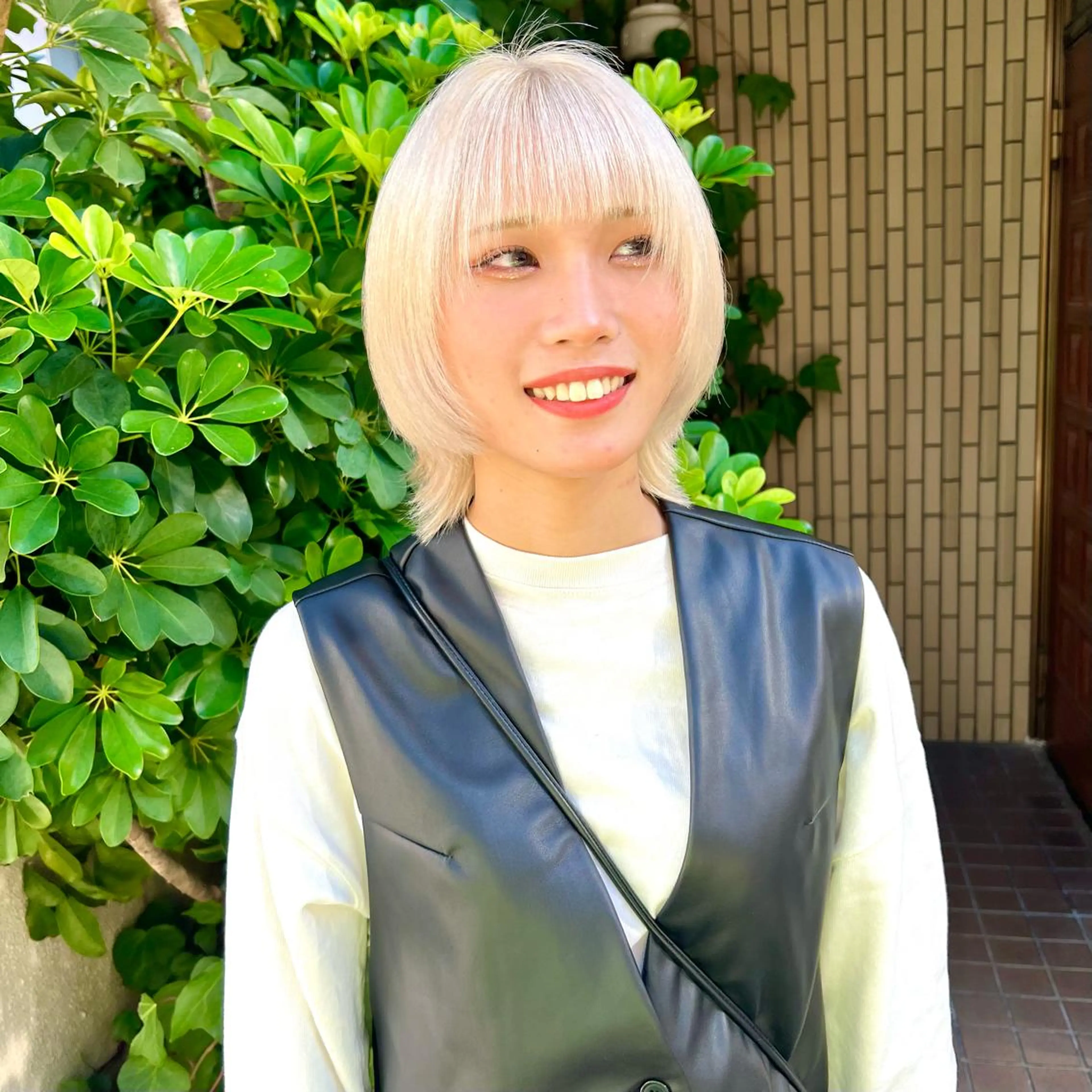 ショート カラー ブリーチ ハイトーンカラー ケアブリーチ×ハイト ーン専門/SHOTAのヘアスタイル