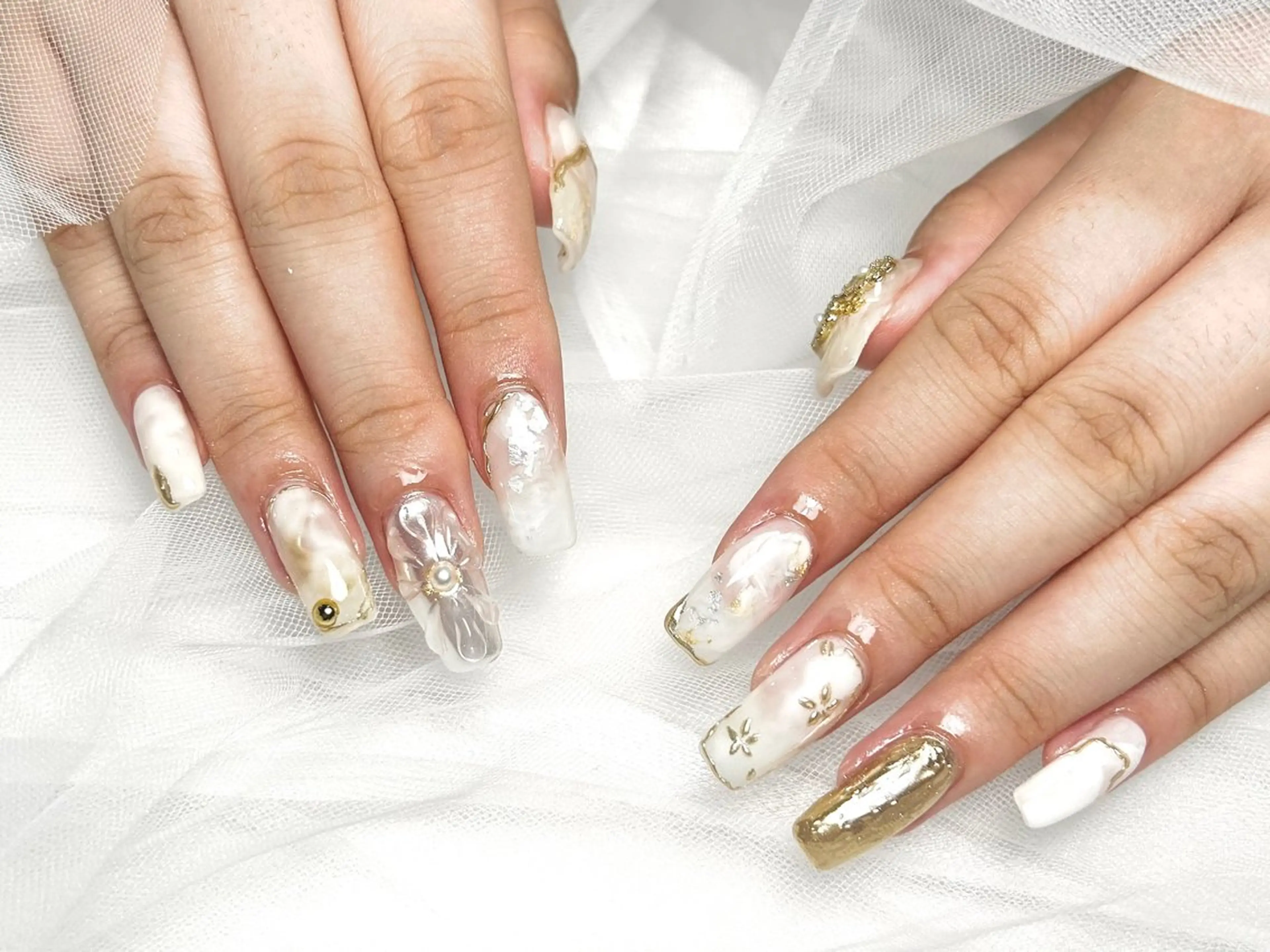 ネイル 成人式 ハンドネイル EmaNail 🧸Momokaのネイルデザイン