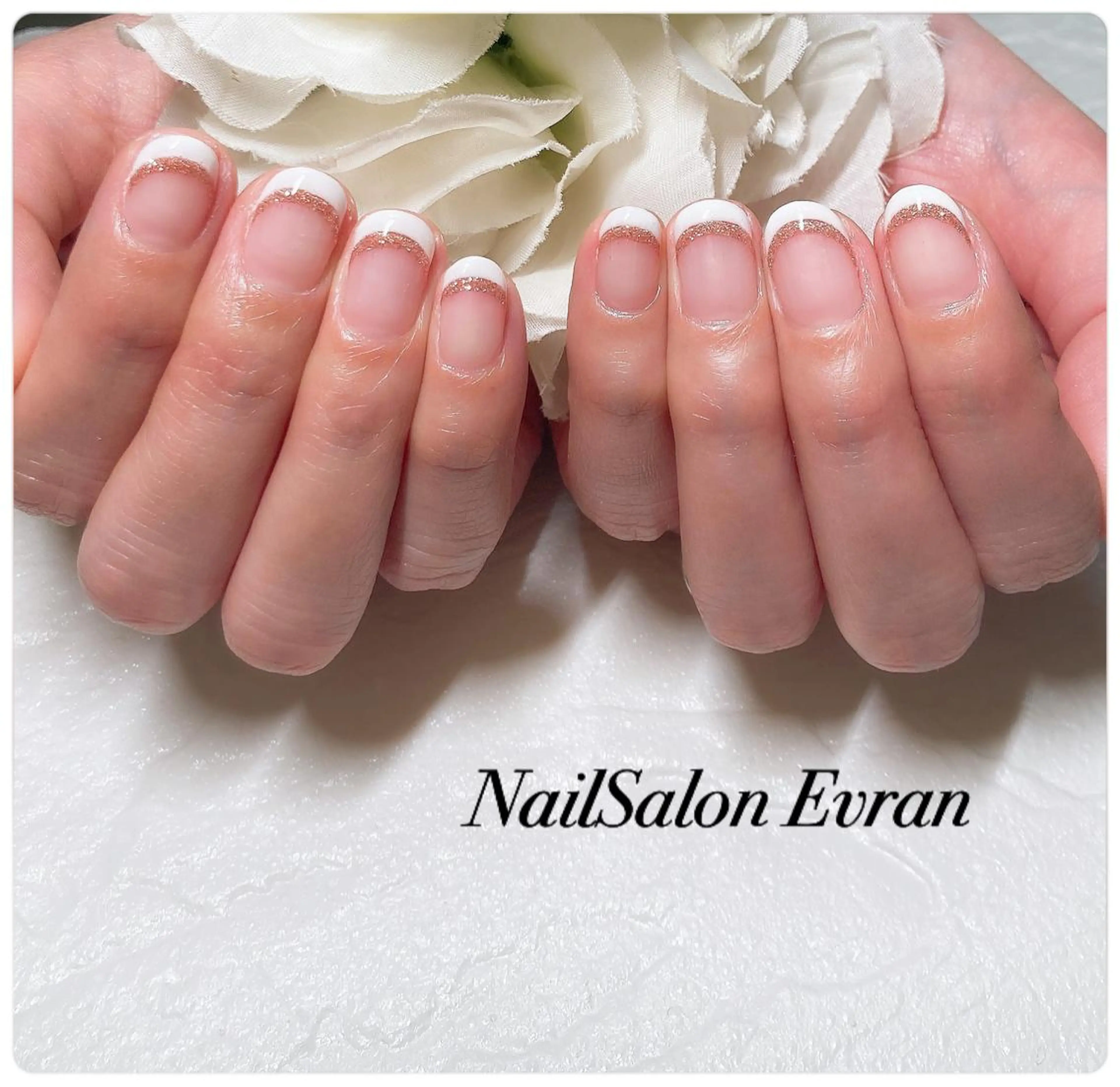ネイル アートネイル フレンチネイル マグネットネイル 持ち込み ニュアンスネイル ハンドネイル Nail salon Evranのネイルデザイン