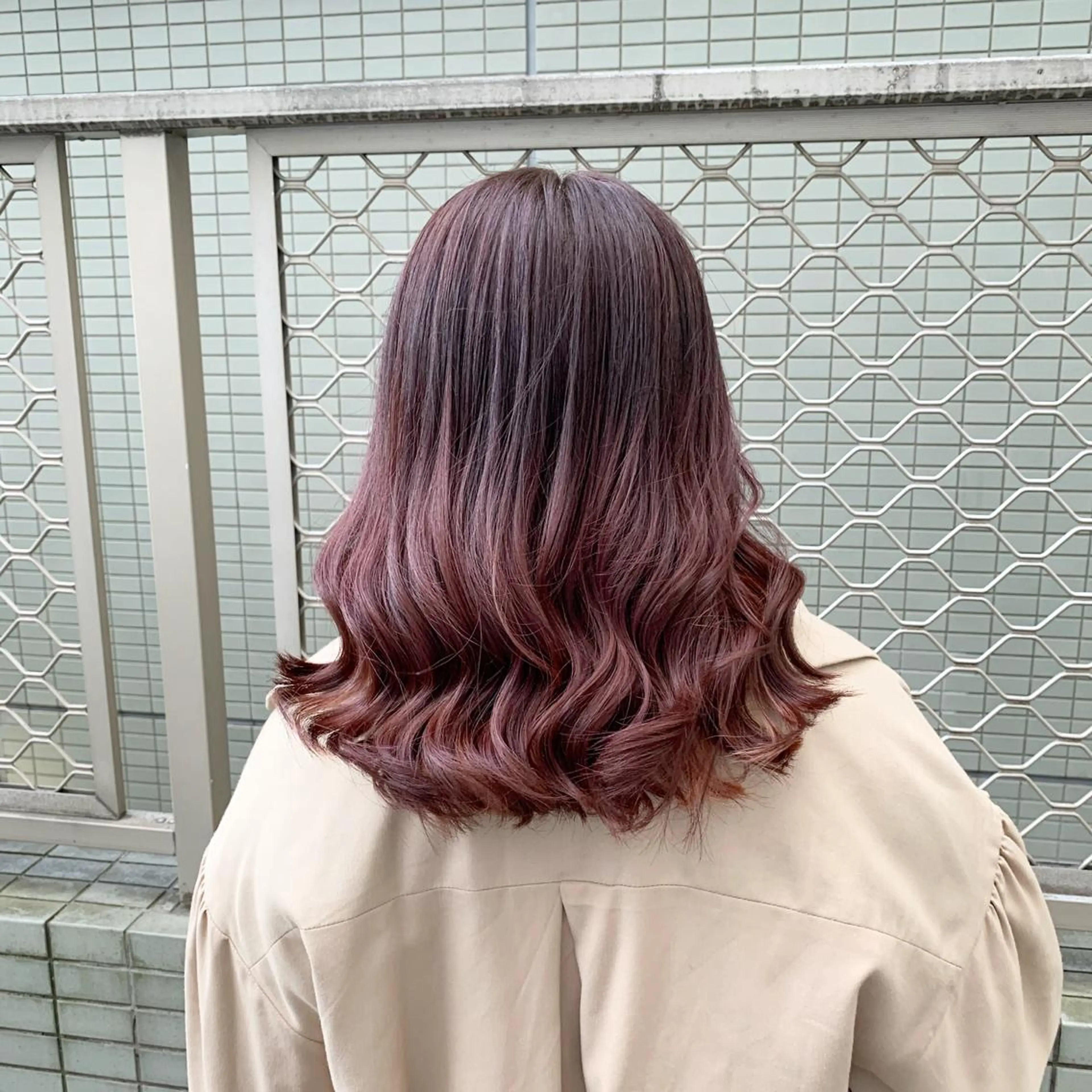 ミディアム 韓国風🇰🇷うる艶 レイヤー/海青🫧のヘアスタイル