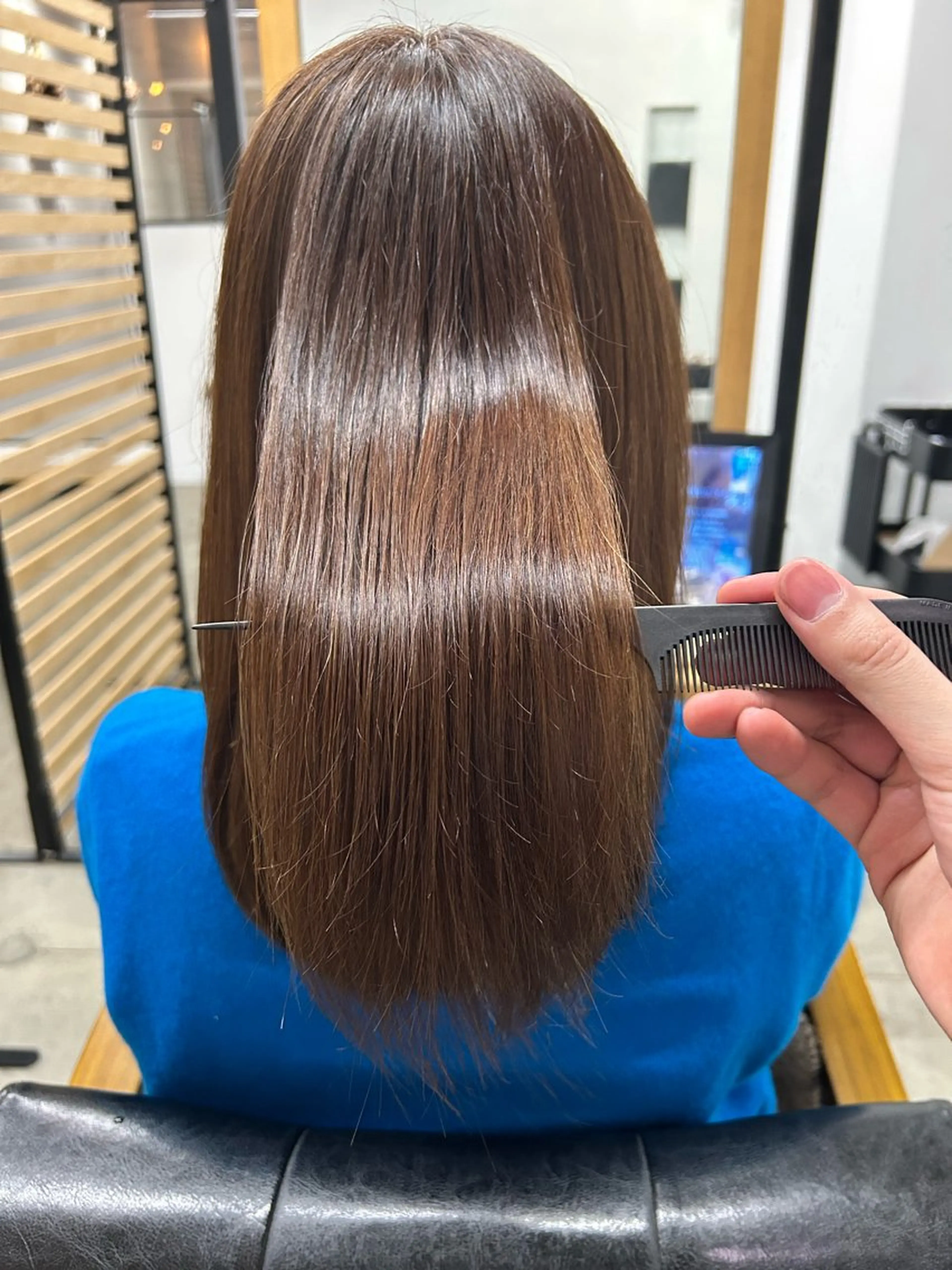 カラー 1回で綺麗になる 髪質改善 小山光のヘアスタイル