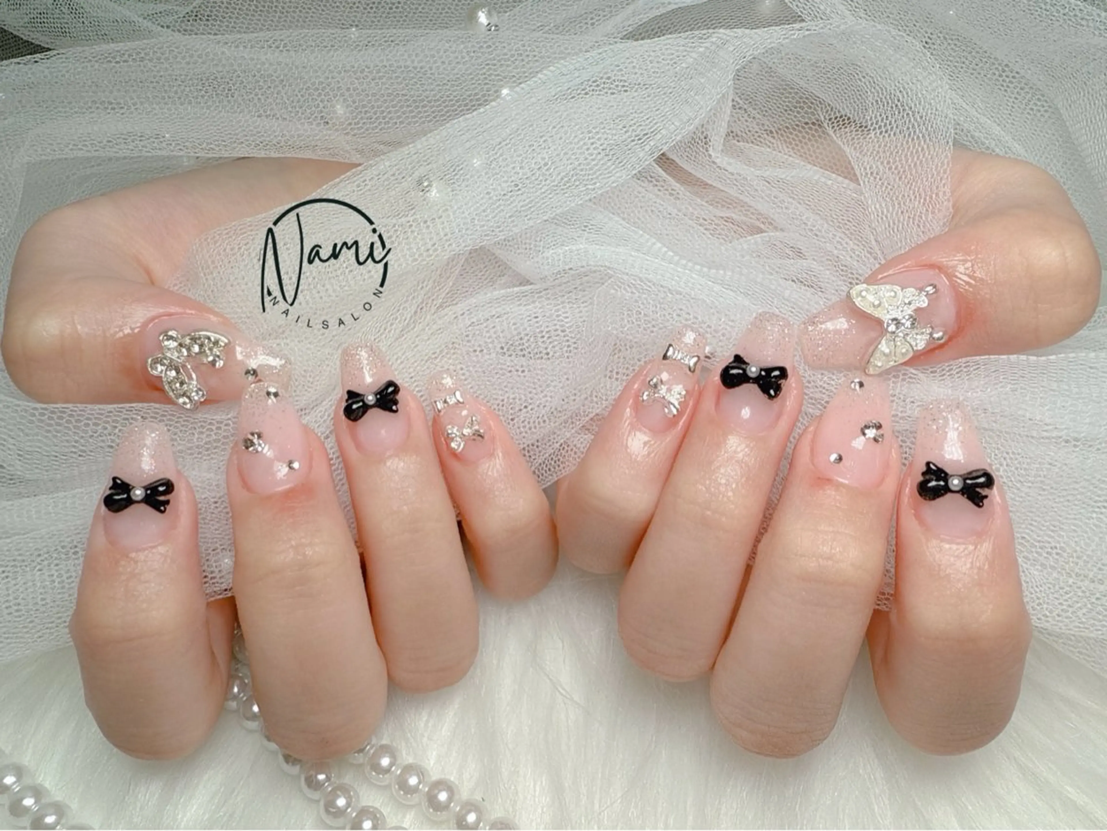 ネイル 長さ出し ガーリー 韓国ネイル ロングネイル 持ち込み ハンドネイル Nami nail salon所属・Nami nail salonのネイルデザイン