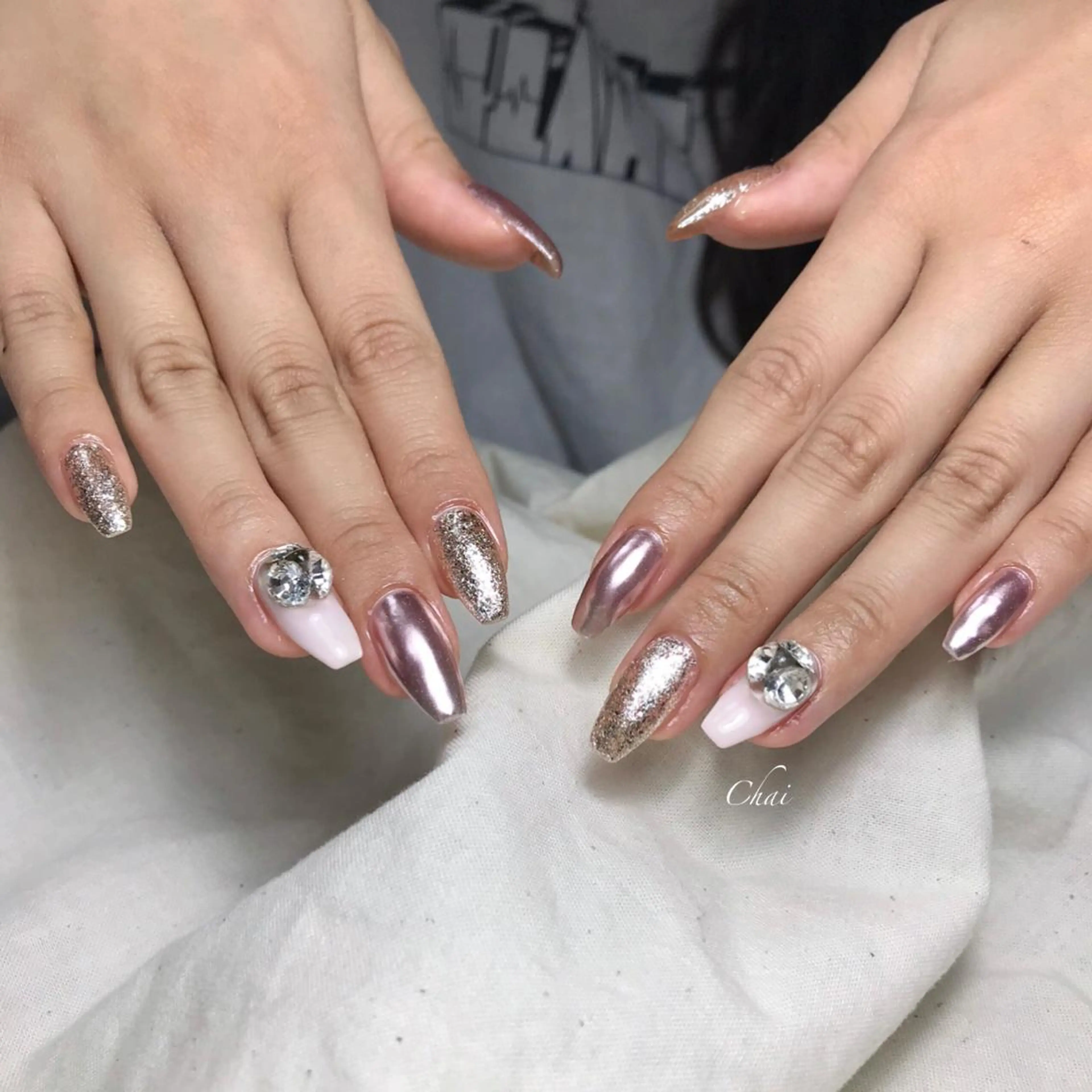 ネイル ミラーネイル ハンドネイル 💅chainail _aiのネイルデザイン