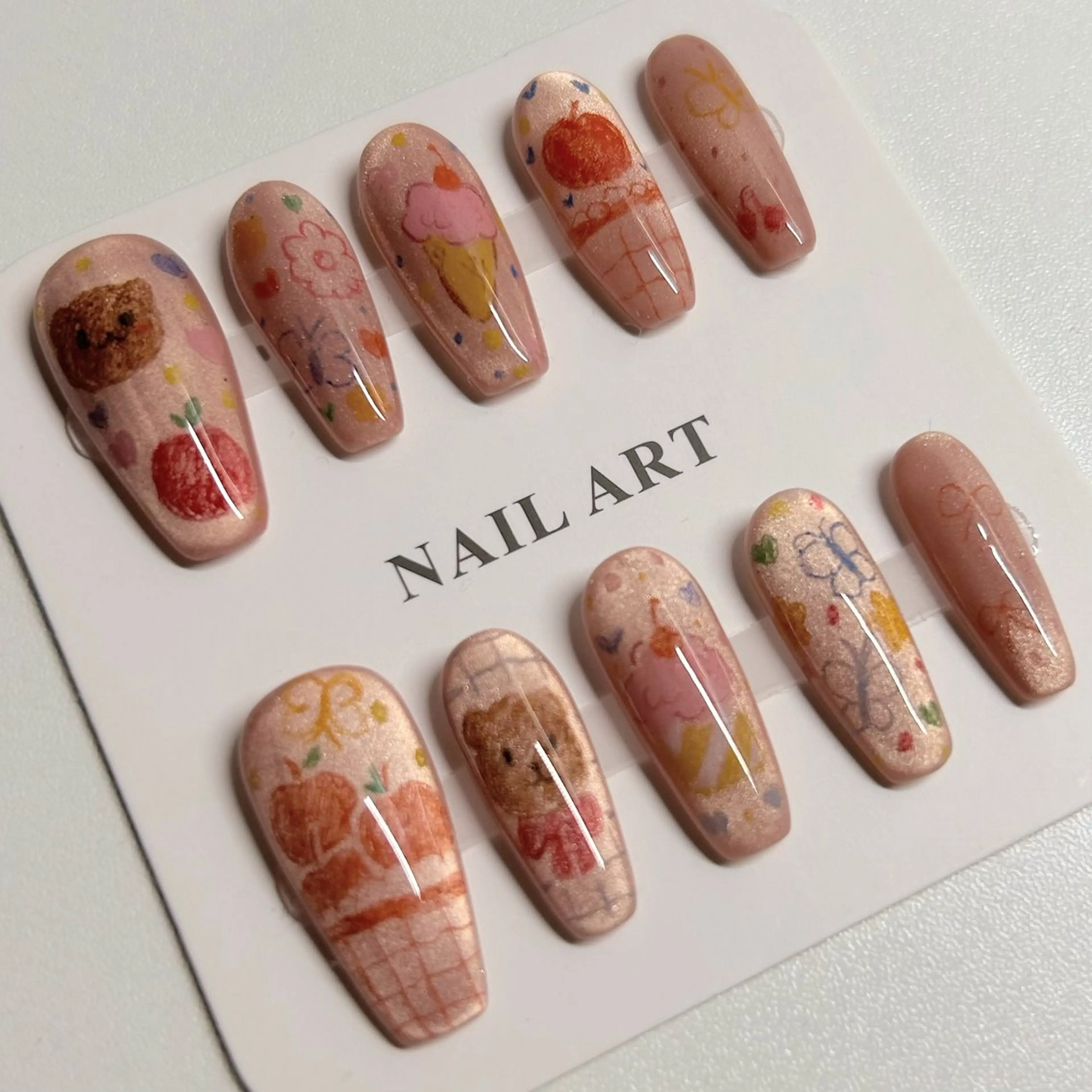 ネイル アートネイル EmilyG アイリスのネイルデザイン